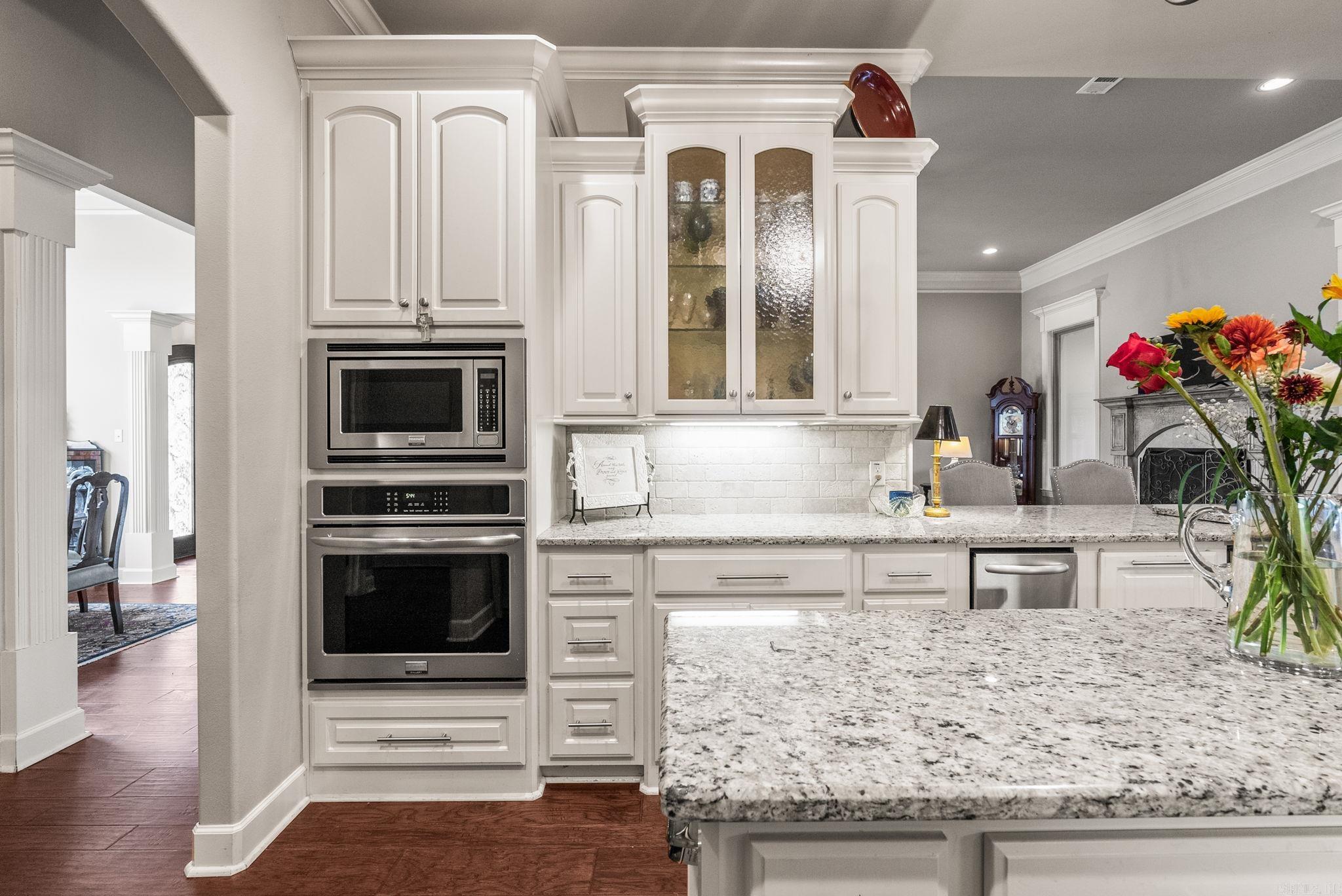 9833 OAK HEIGHTS  Sherwood, AR