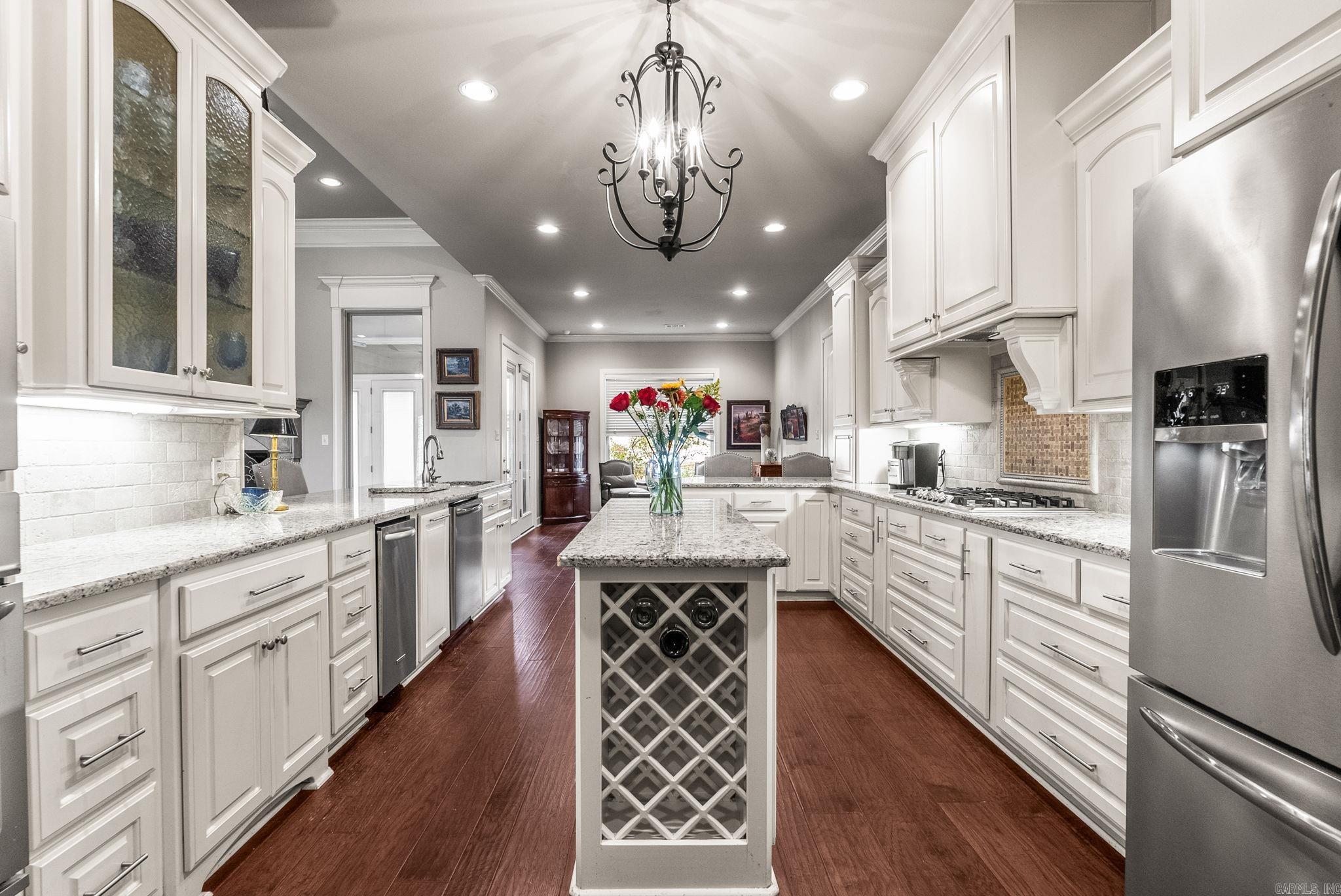 9833 OAK HEIGHTS  Sherwood, AR