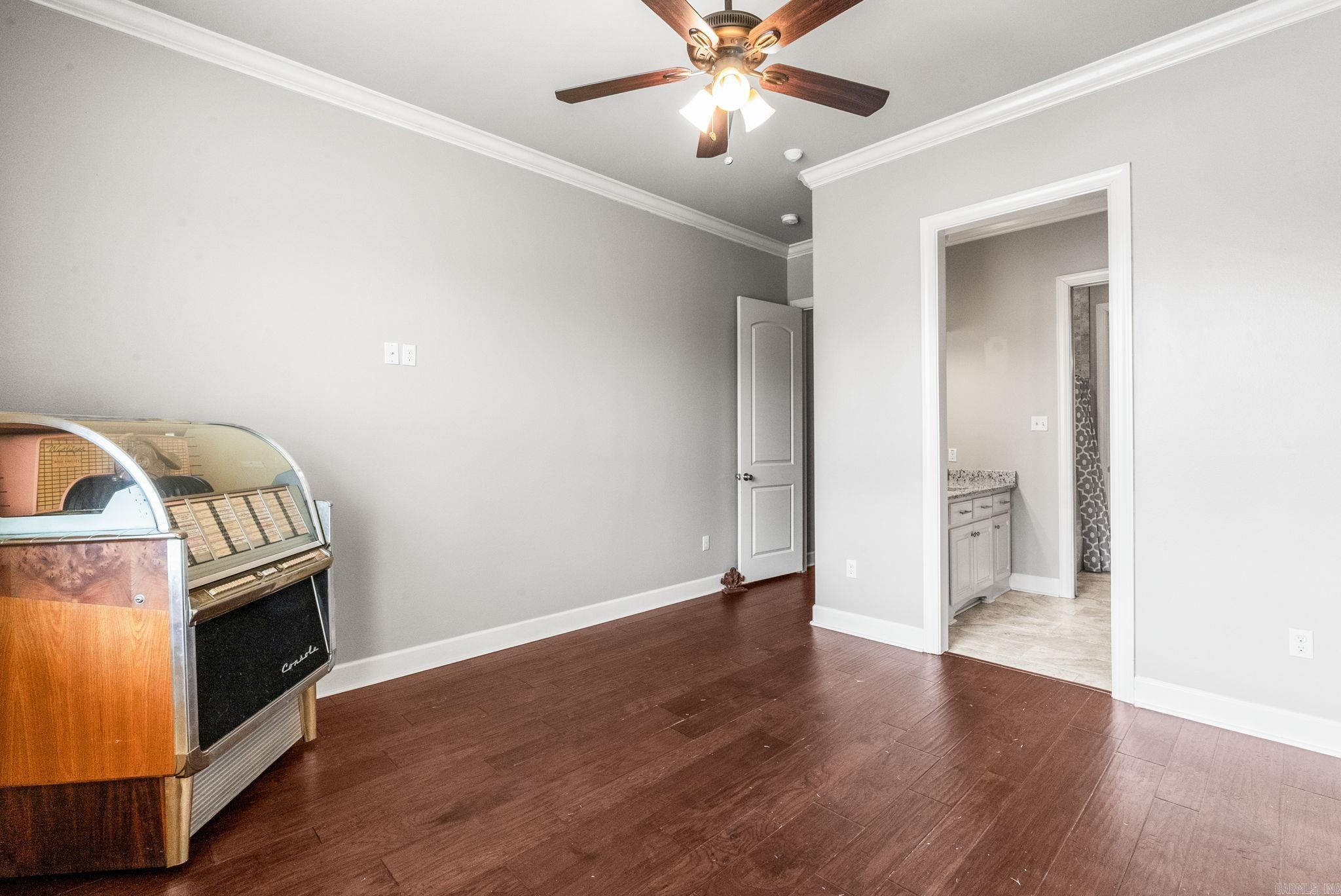 9833 OAK HEIGHTS  Sherwood, AR