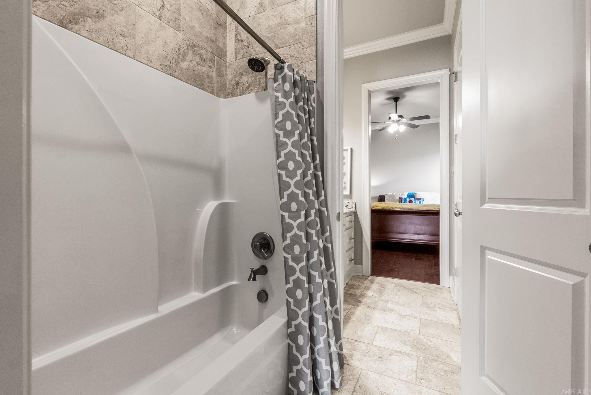 9833 OAK HEIGHTS  Sherwood, AR