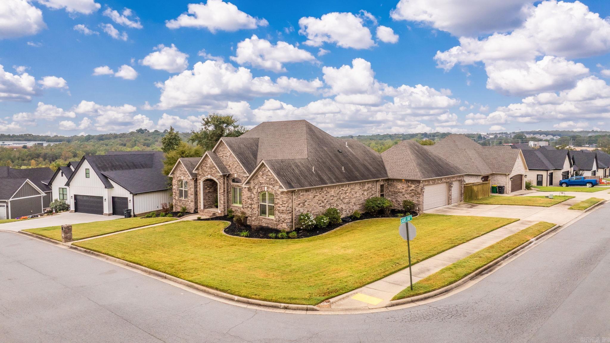 9833 OAK HEIGHTS  Sherwood, AR