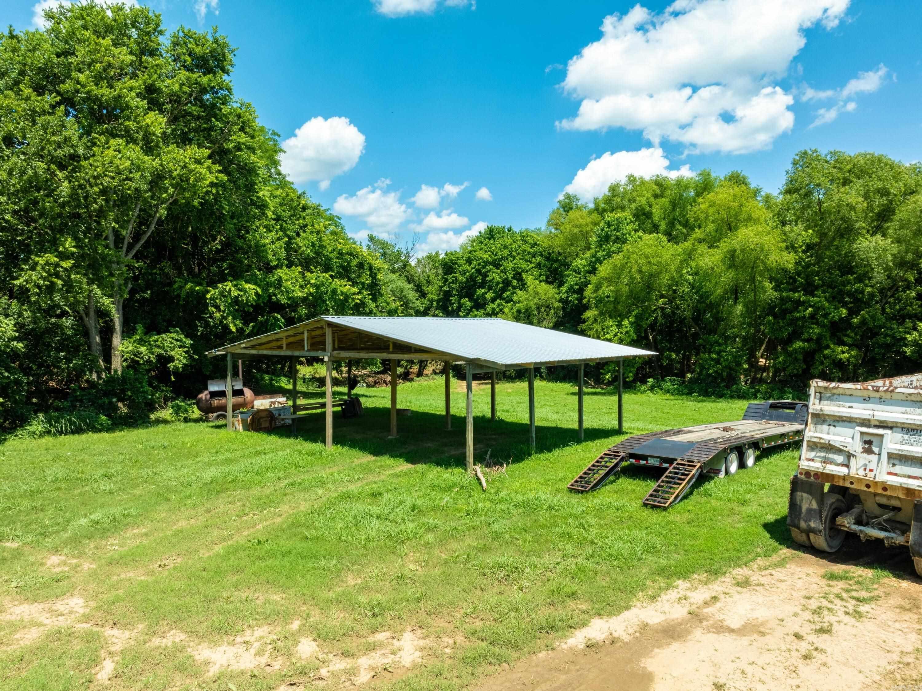55 Strawberry River Road  Poughkeepsie, AR