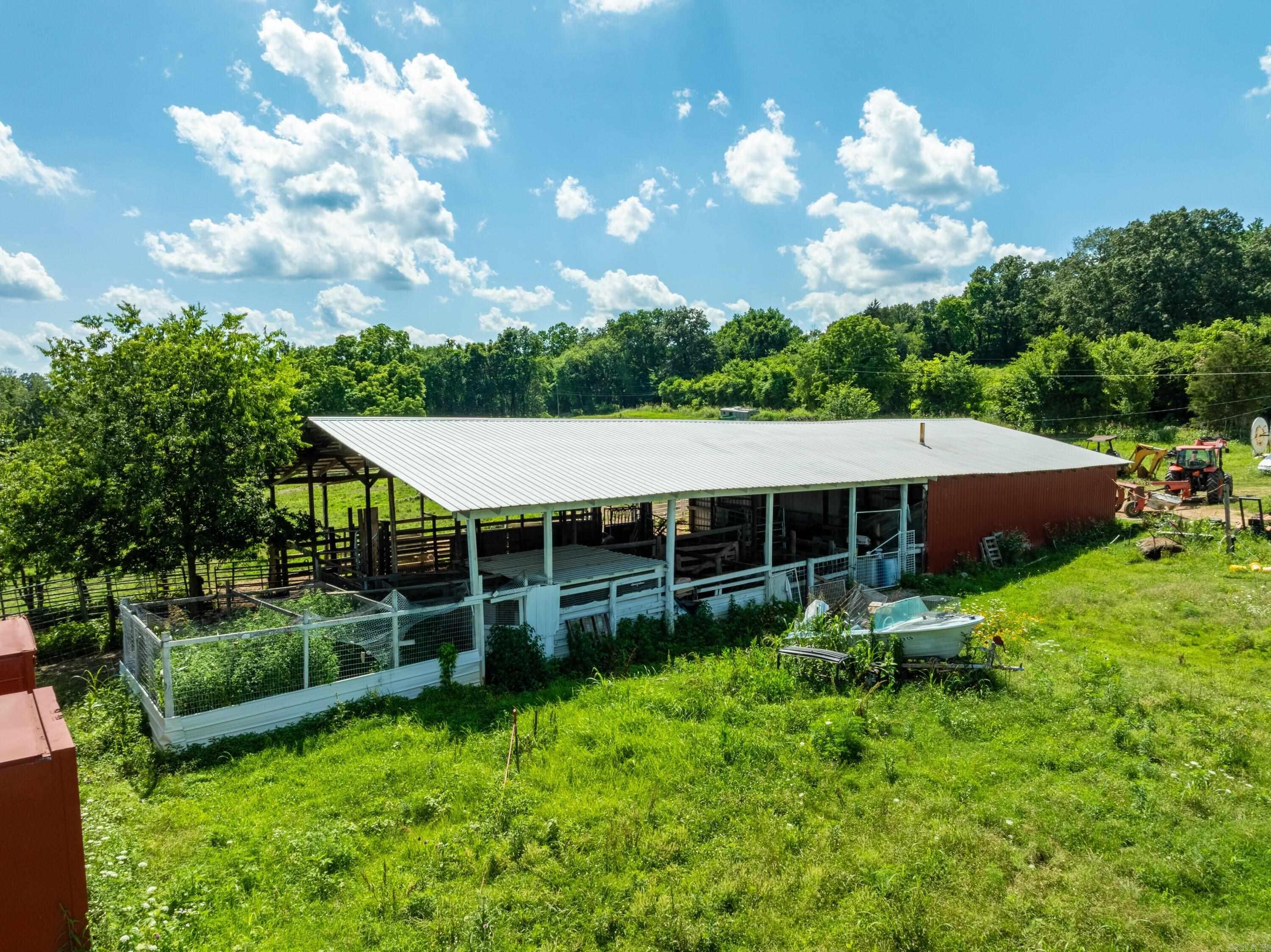 55 Strawberry River Road  Poughkeepsie, AR
