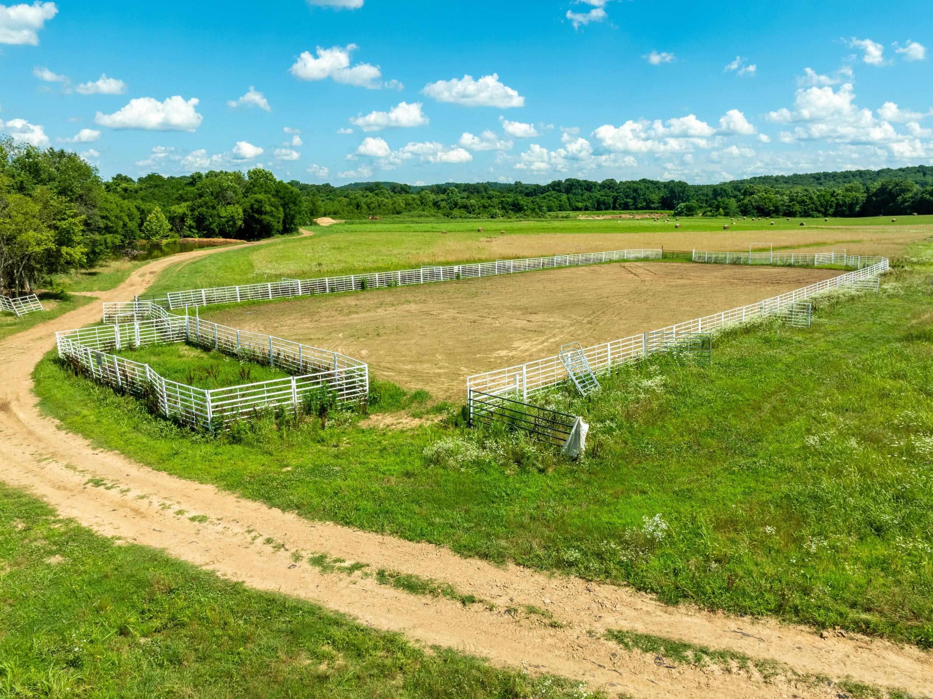 55 Strawberry River Road  Poughkeepsie, AR