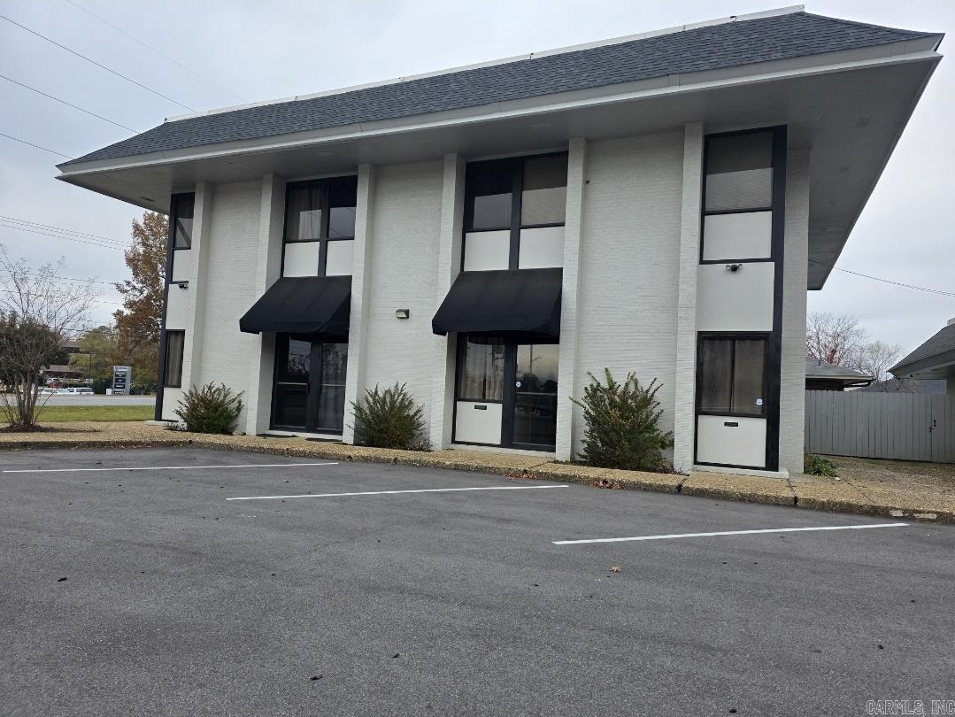 10002 W Markham #1 Little Rock, AR