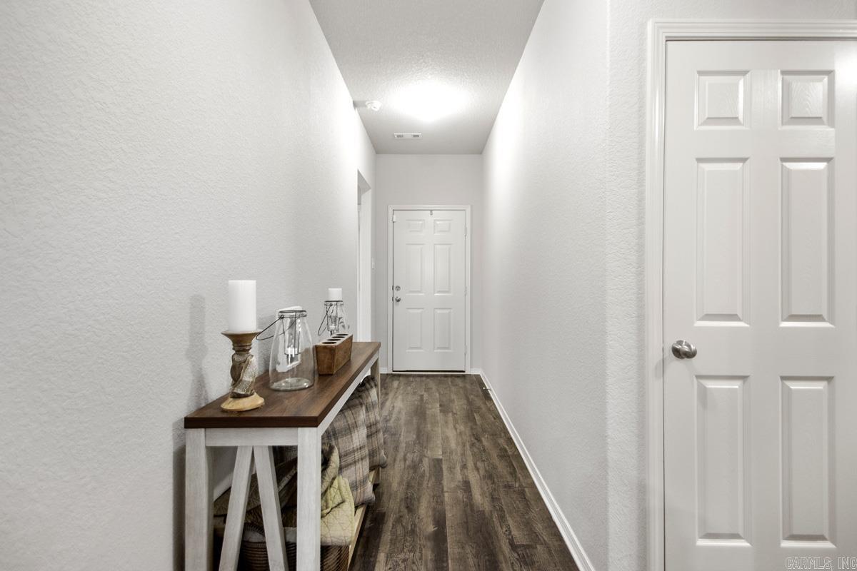 7146 Woodsgate  Alexander, AR