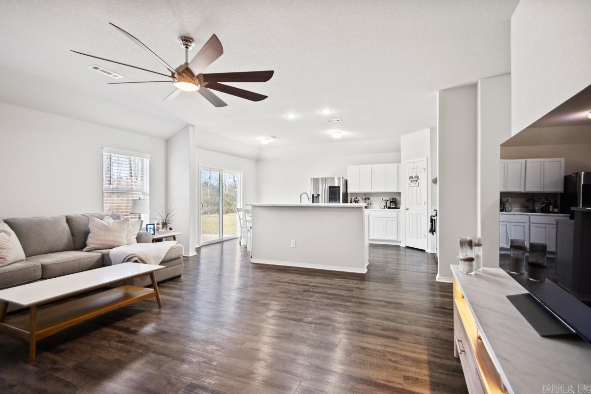 7146 Woodsgate  Alexander, AR