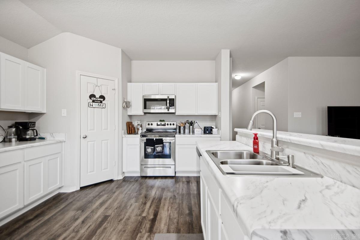 7146 Woodsgate  Alexander, AR