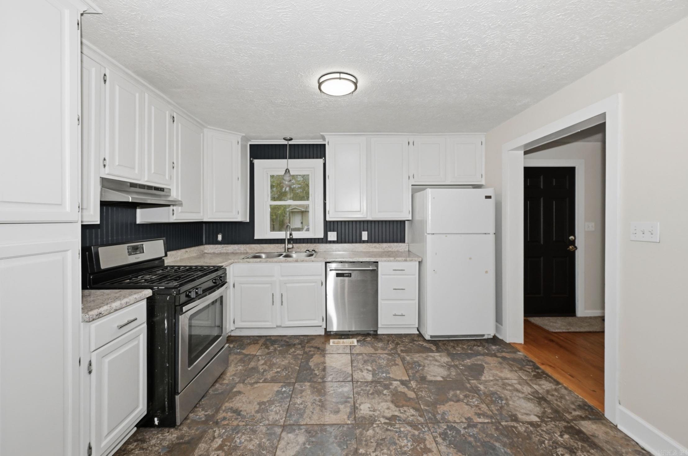 811 Hester  Benton, AR