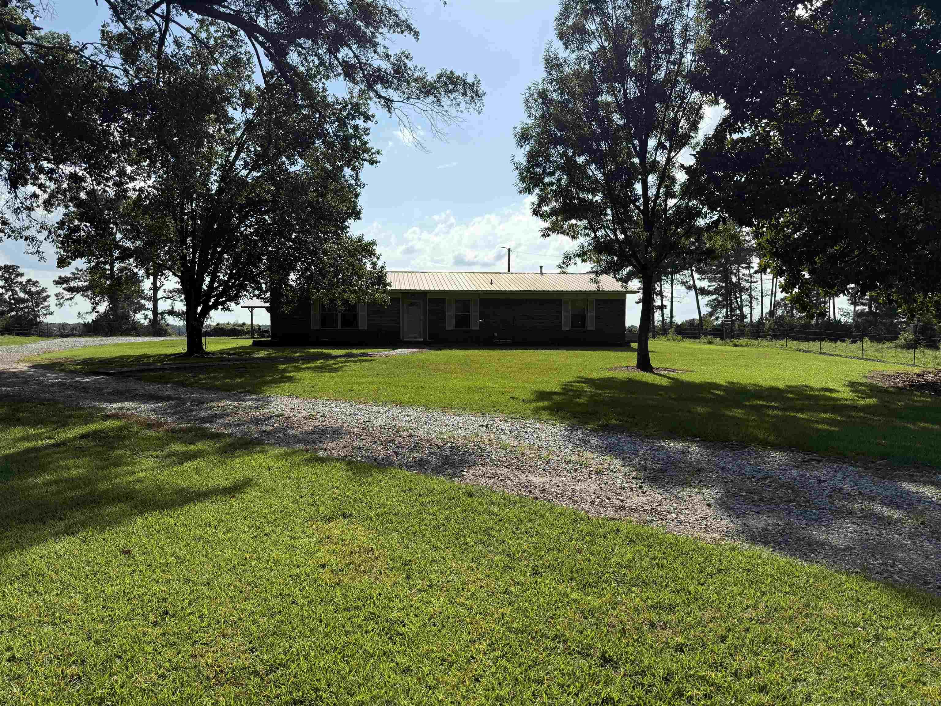 254 Highway 353  Hope, AR