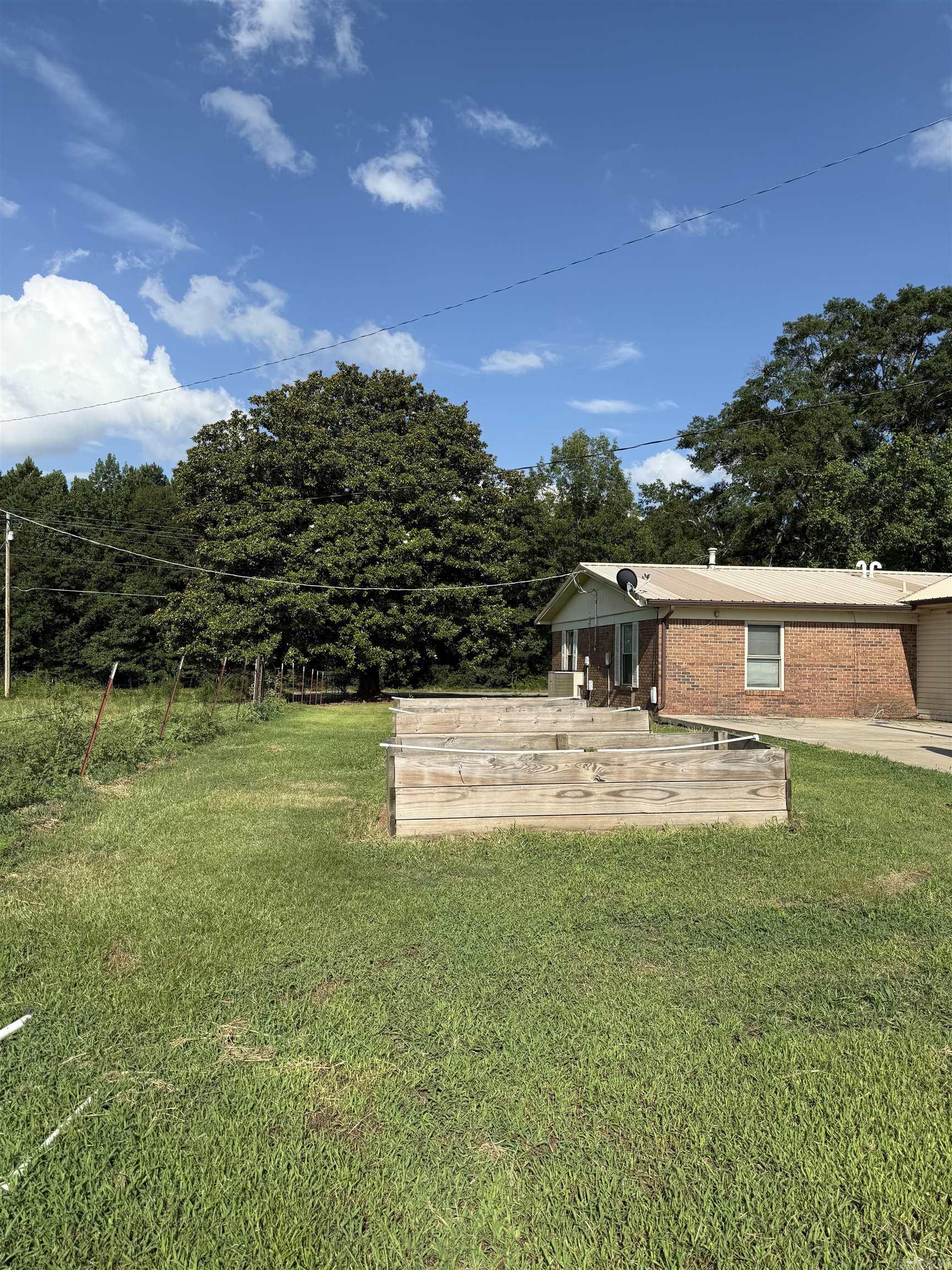 254 Highway 353  Hope, AR
