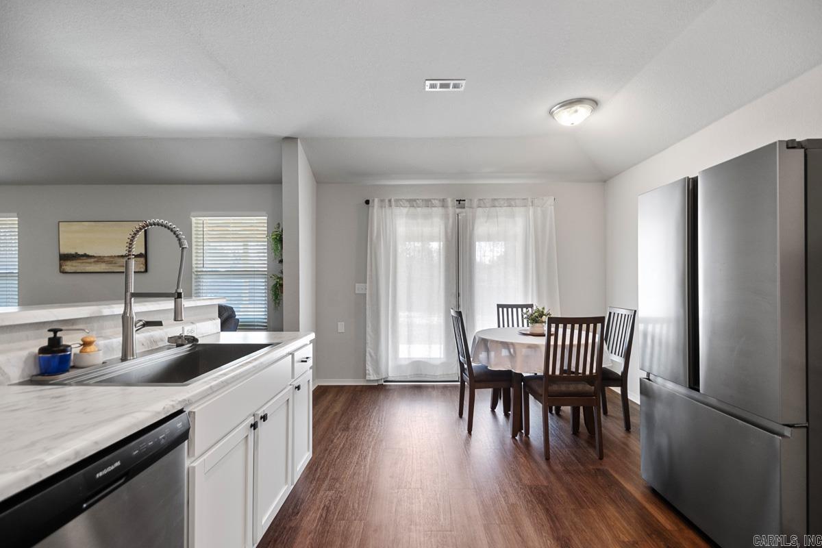 1998 Milburn Dr  Benton, AR