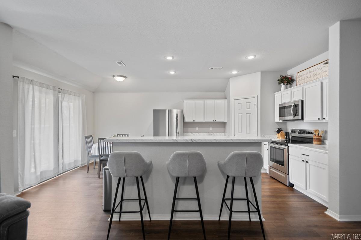 1998 Milburn Dr  Benton, AR