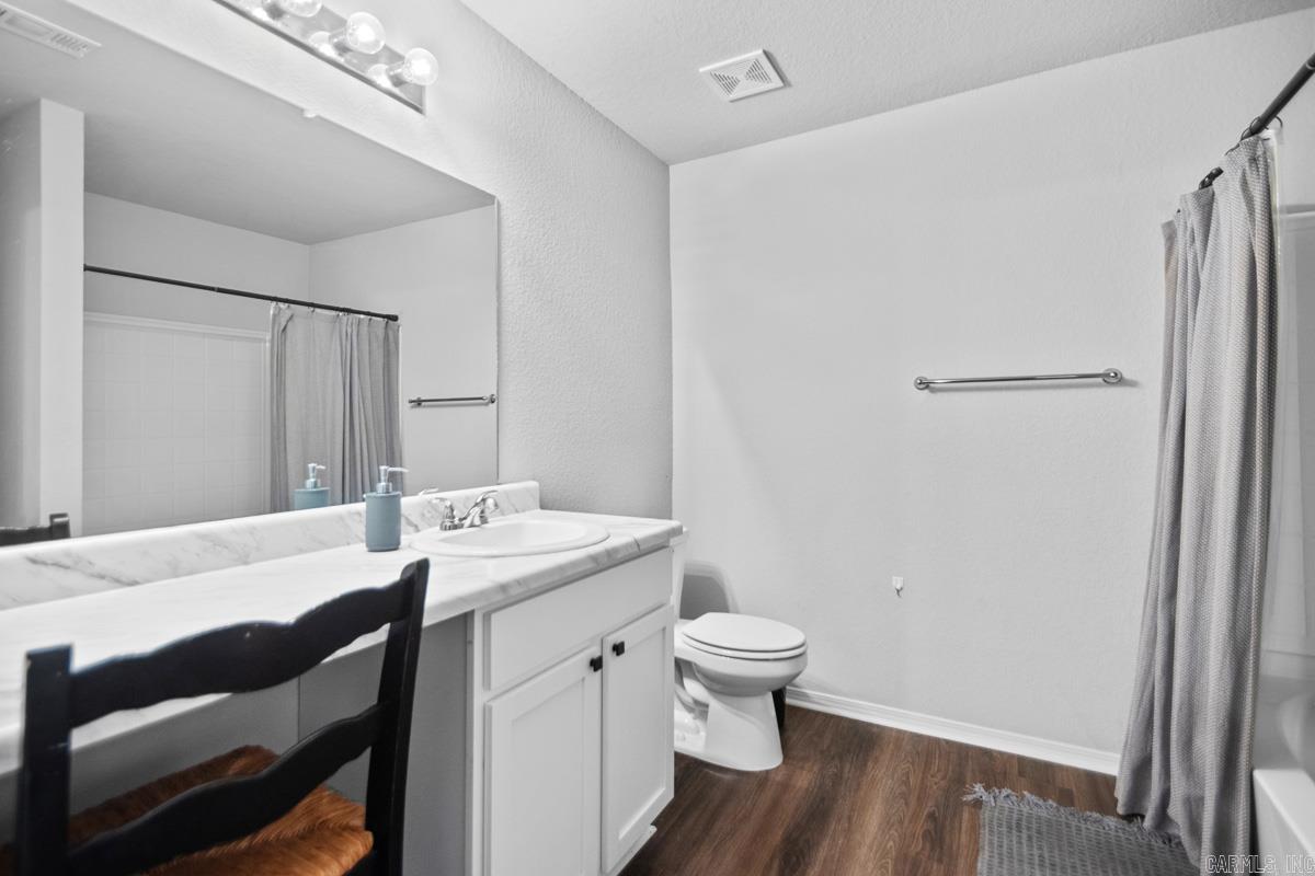 1998 Milburn Dr  Benton, AR