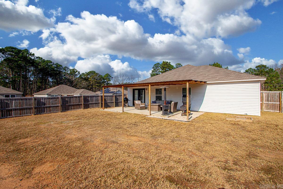 1998 Milburn Dr  Benton, AR