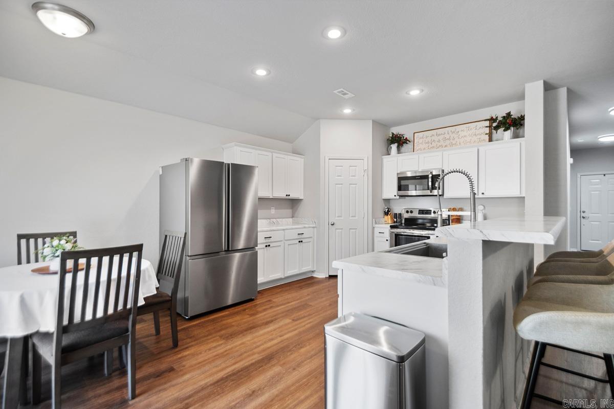 1998 Milburn Dr  Benton, AR