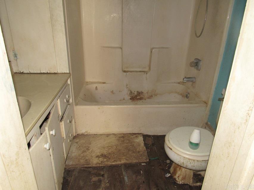 318 Depot St  Lonoke, AR