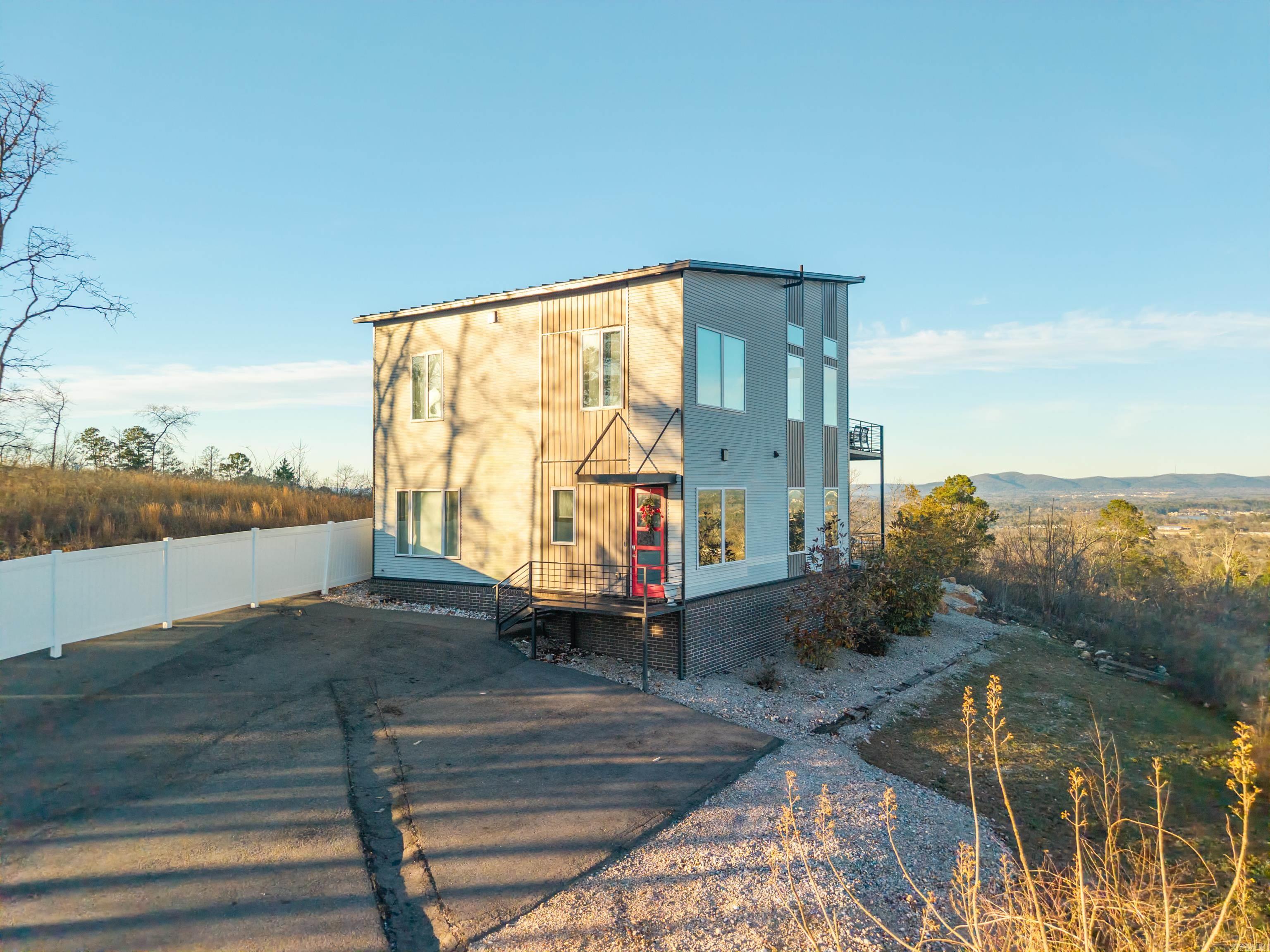 117 E Riante  Hot Springs, AR