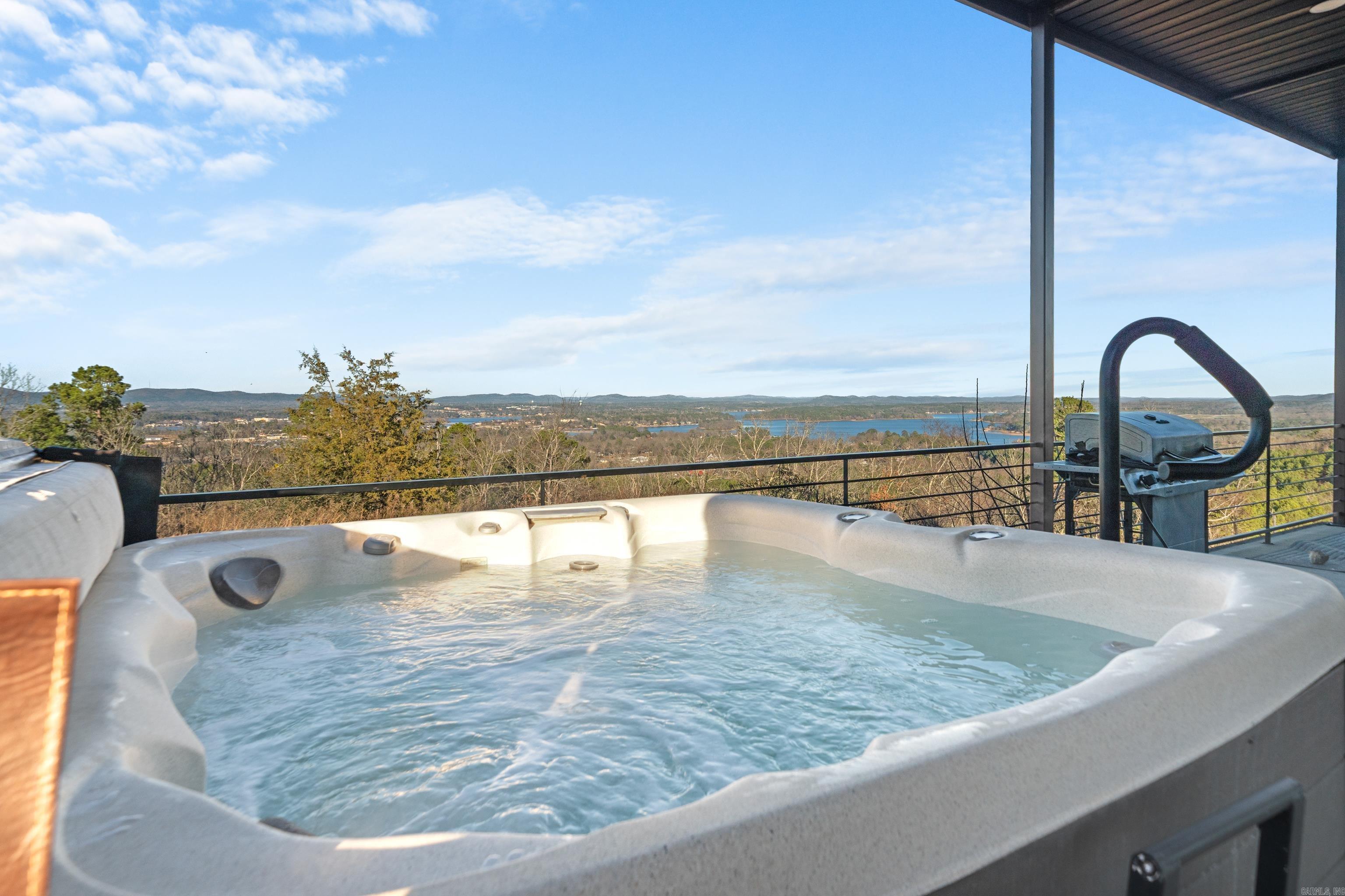 117 E Riante Hot Springs, AR 71913