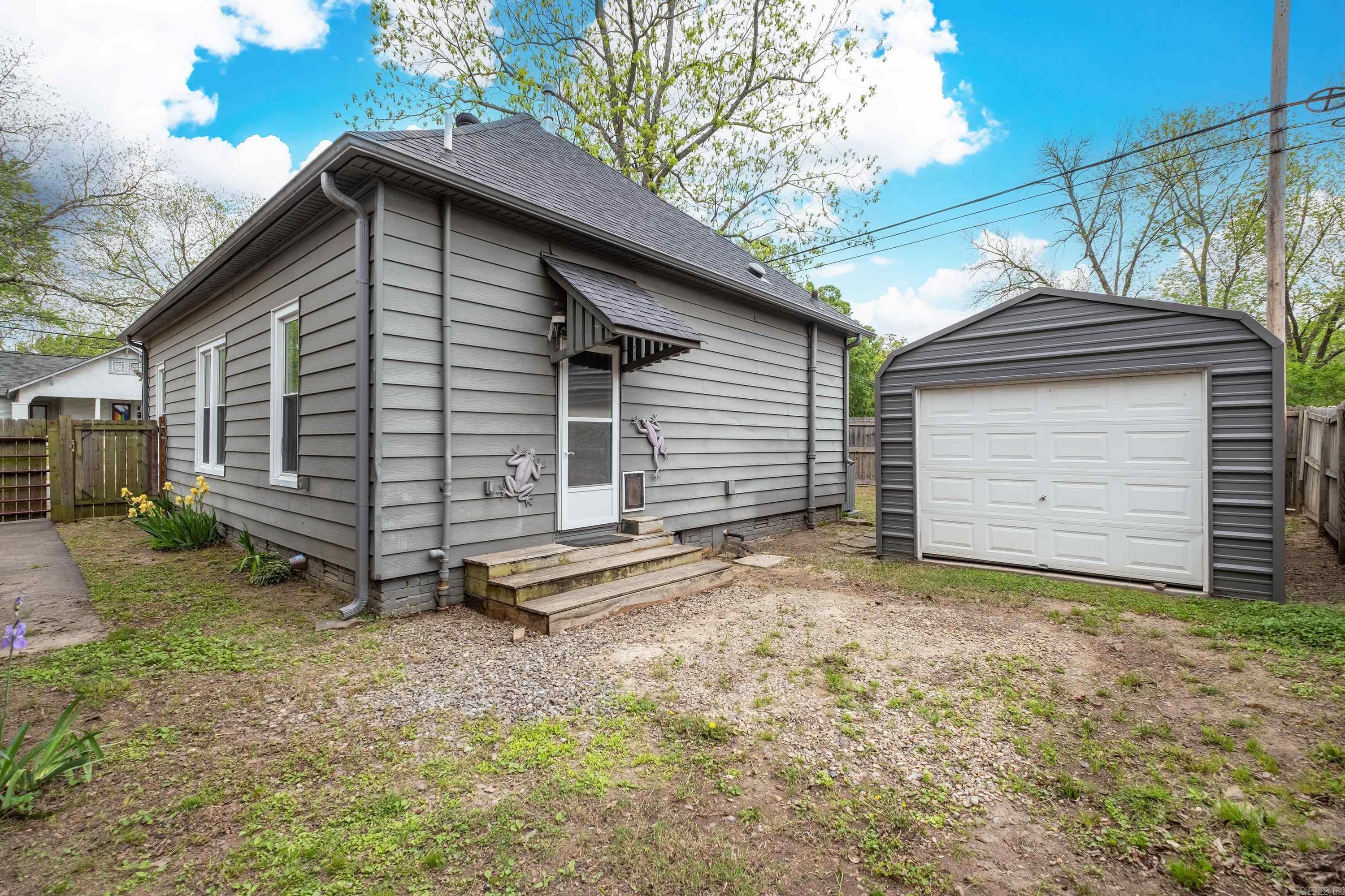 1150 Clifton  Conway, AR