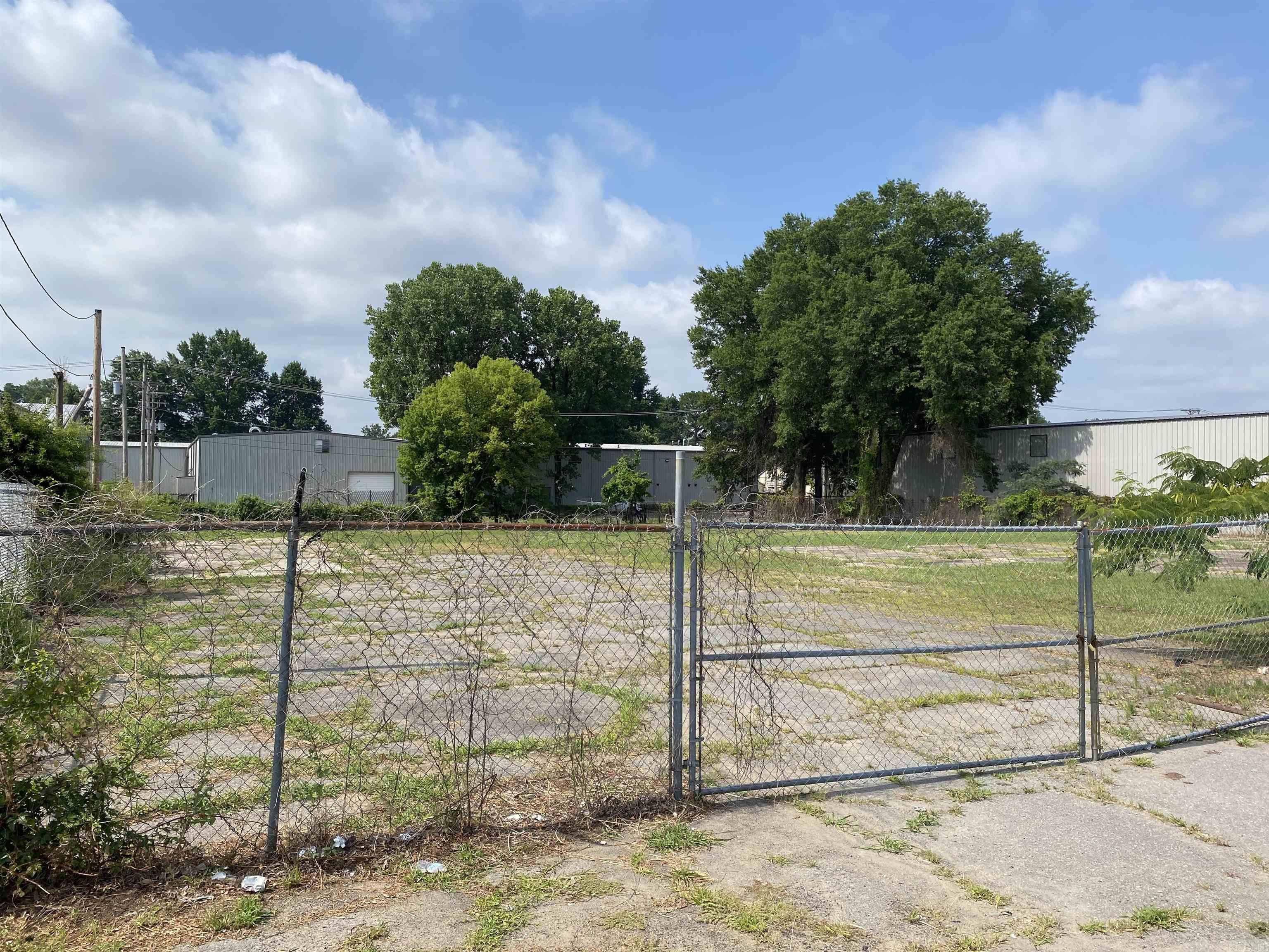 3304 E Broadway  North Little Rock, AR