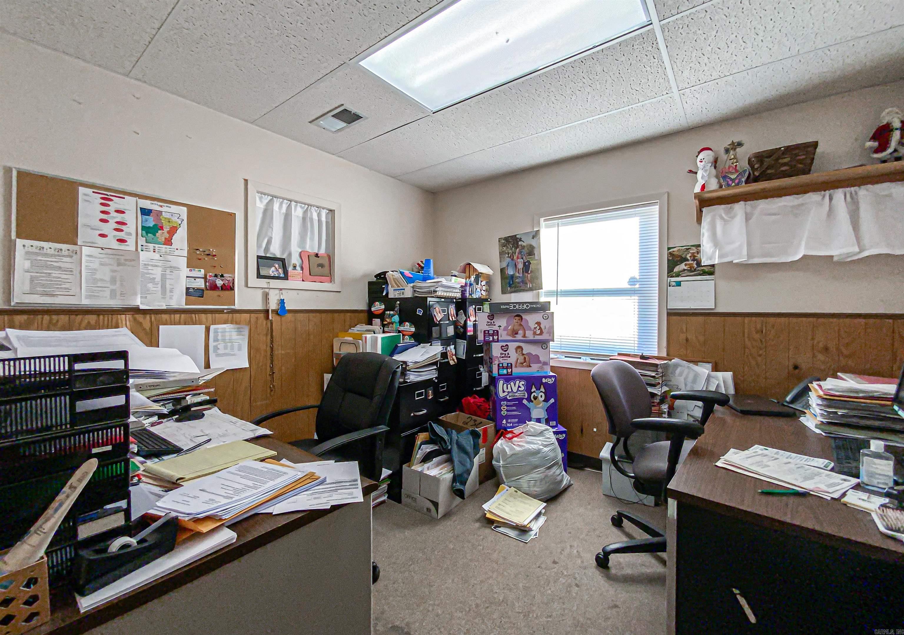 114 E Old Main  Yellville, AR