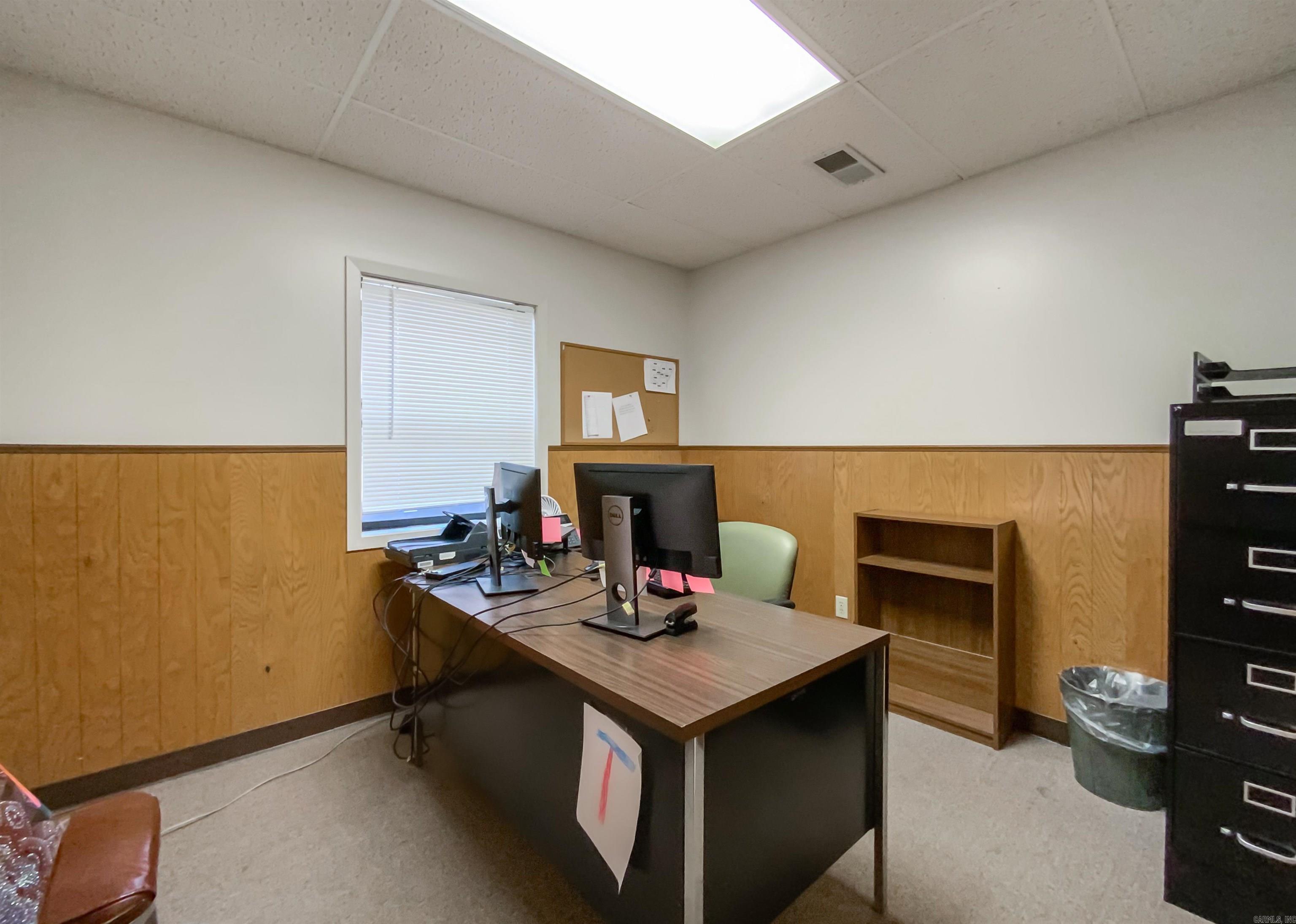 114 E Old Main  Yellville, AR