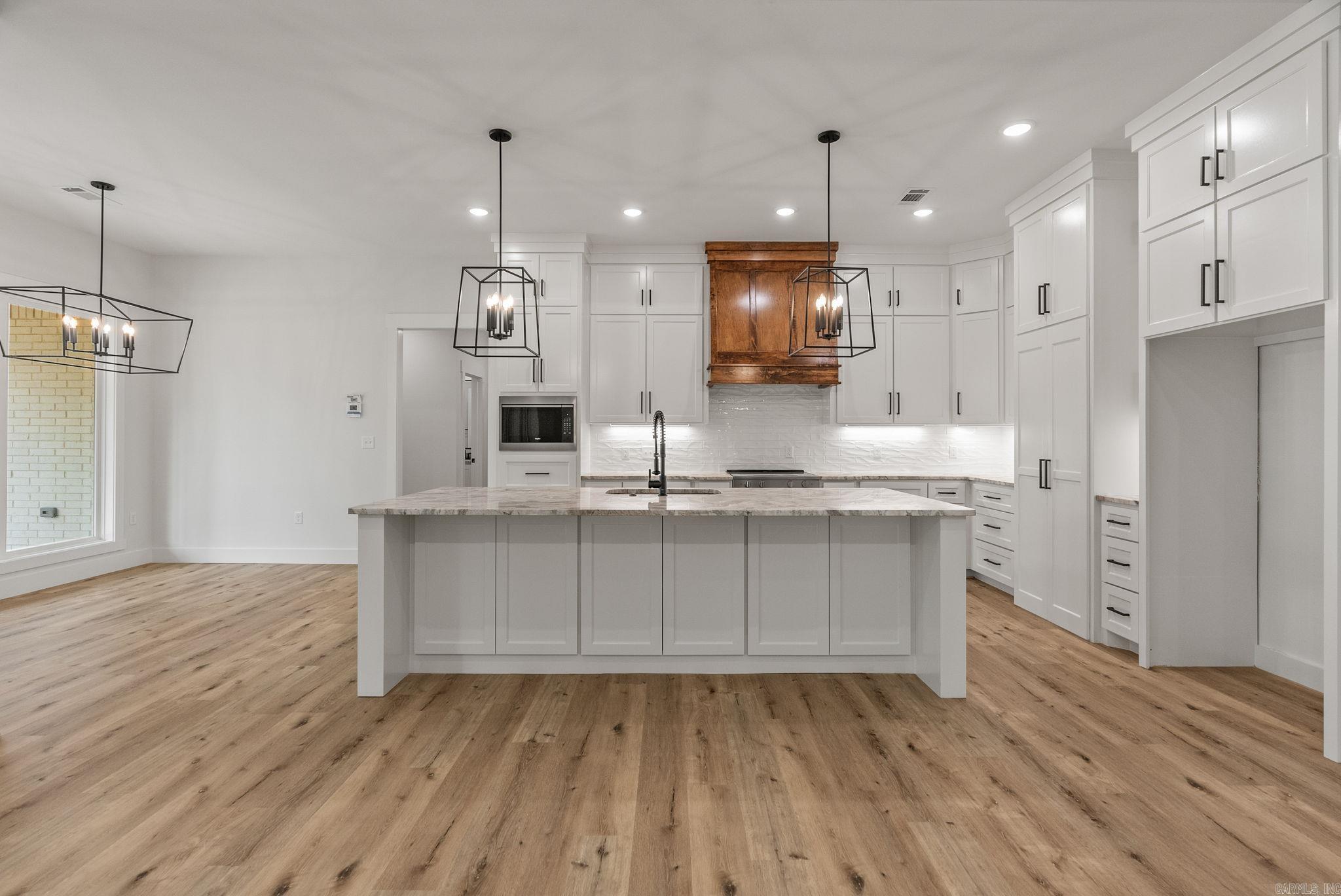 35 Elrod Drive  Greers Ferry, AR