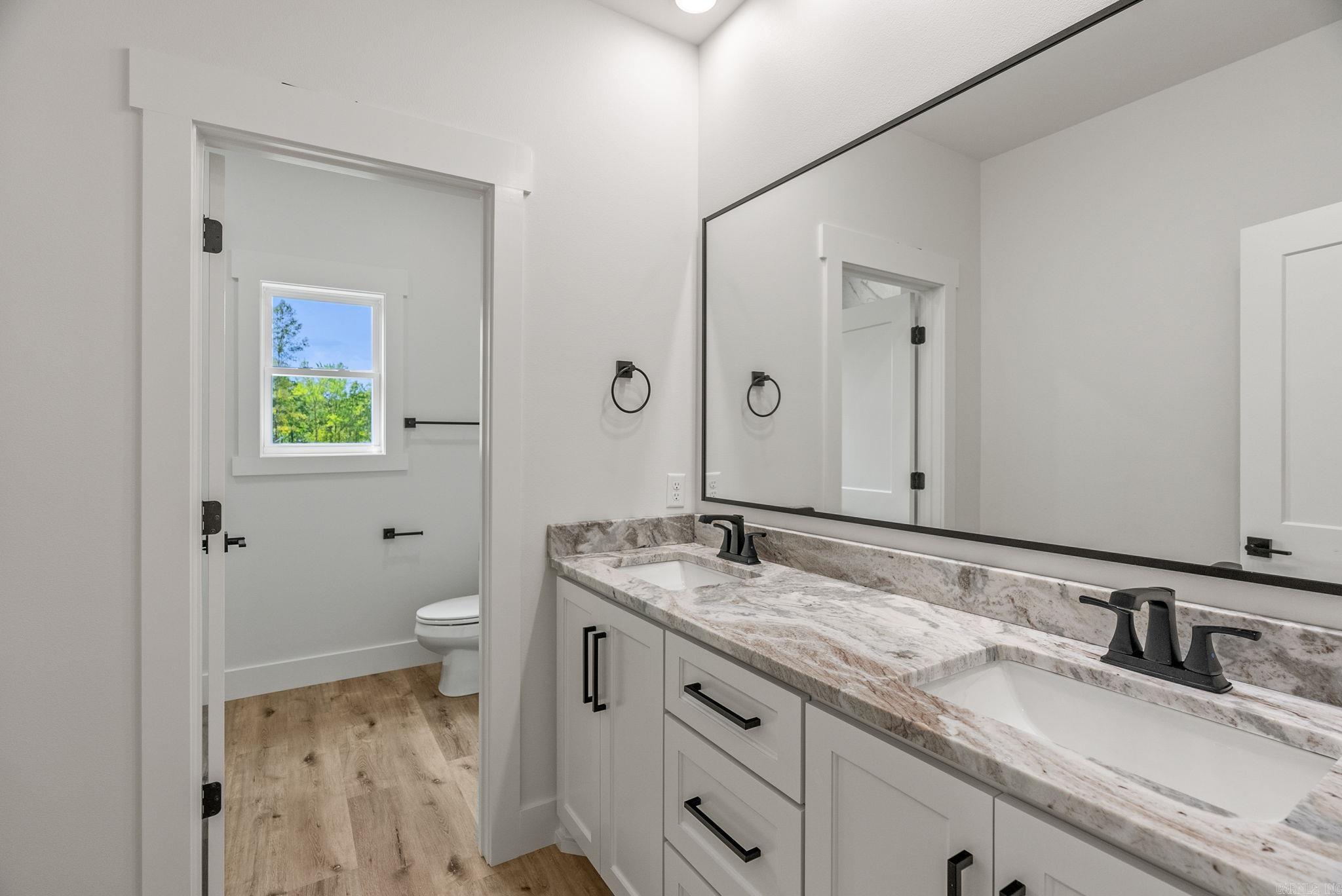 35 Elrod Drive  Greers Ferry, AR