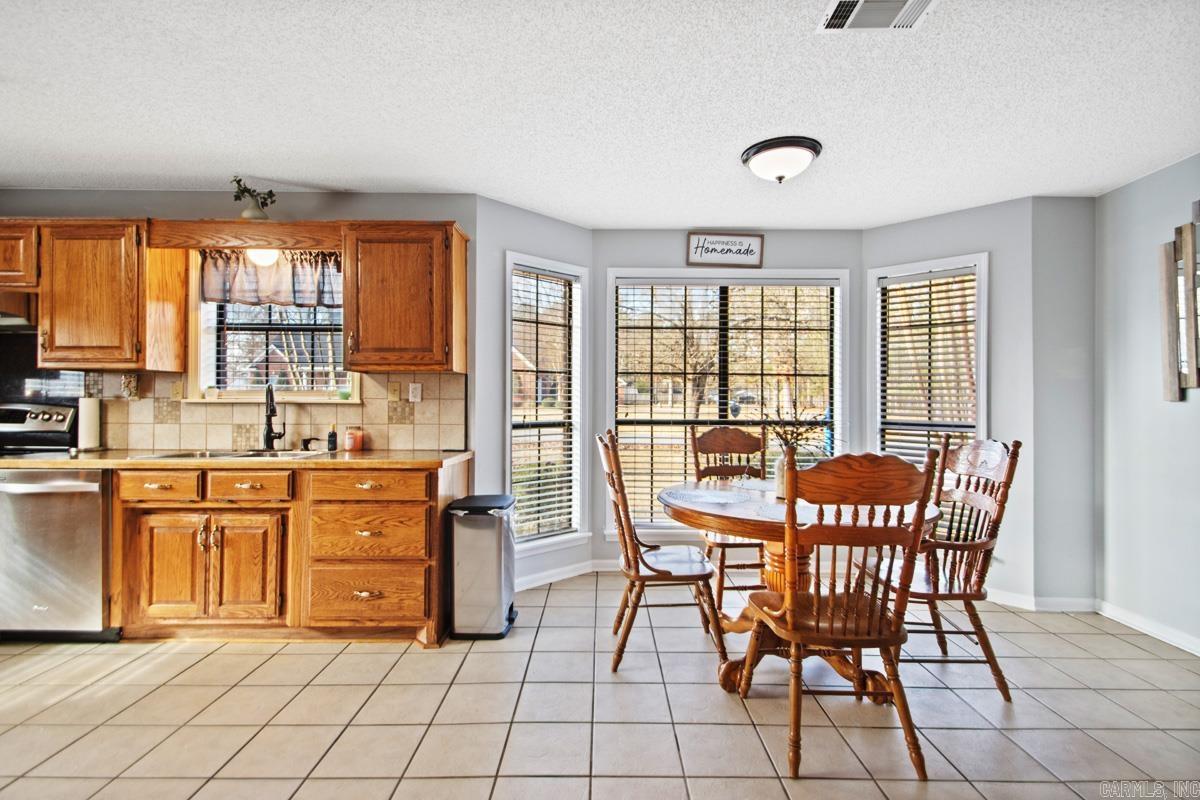 700 Shannon  Sheridan, AR