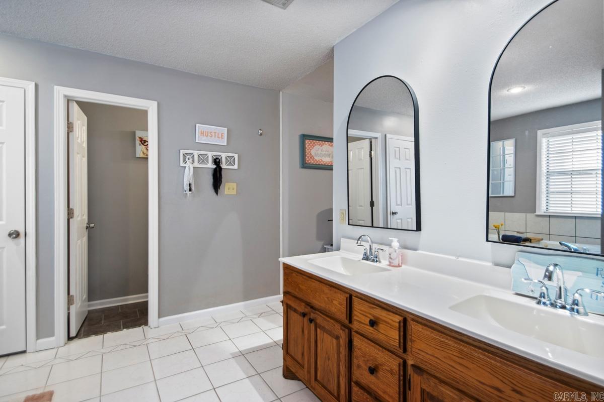 700 Shannon  Sheridan, AR