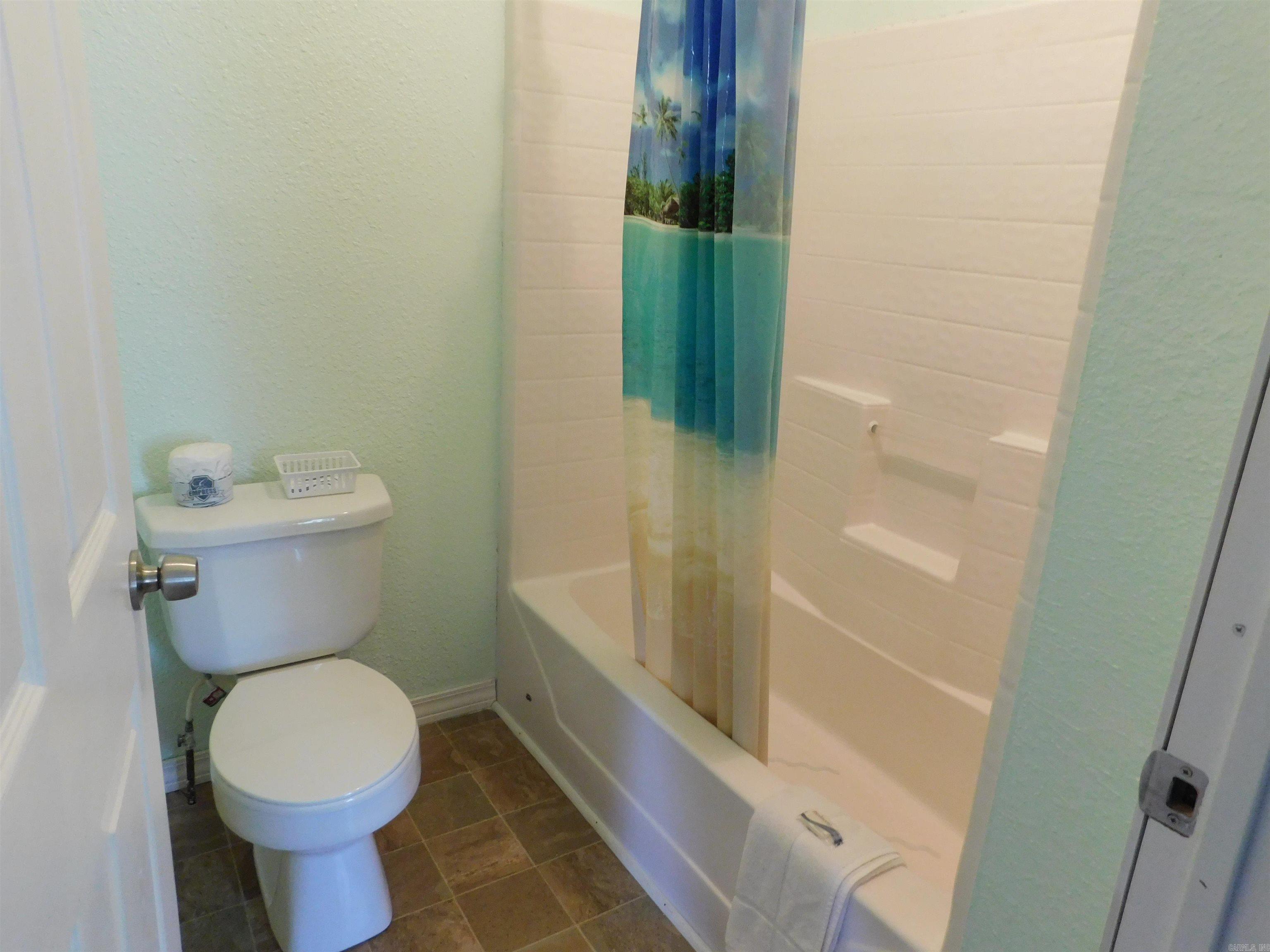 69 Courthouse Square  Murfreesboro, AR