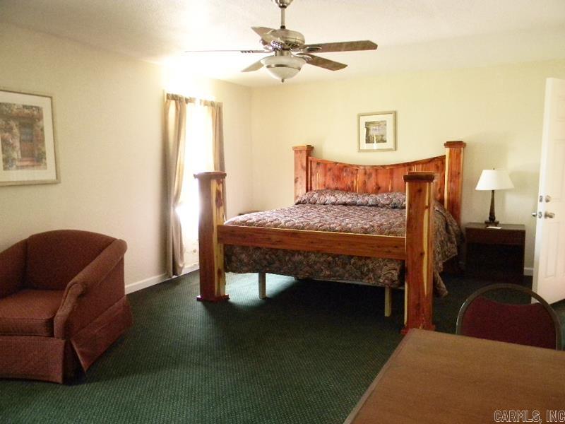 69 Courthouse Square  Murfreesboro, AR