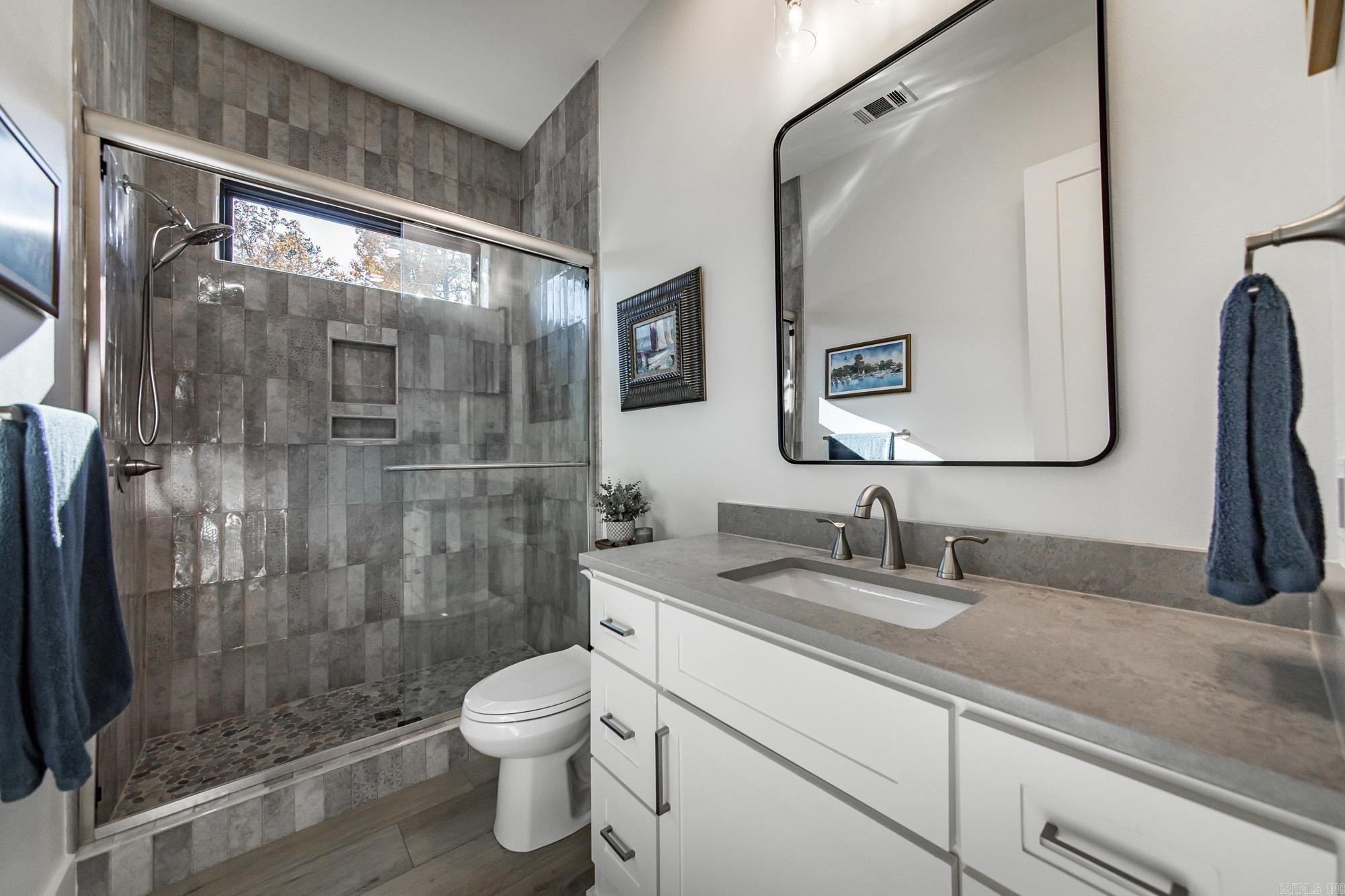 123 Sandelwood  Fairfield Bay, AR