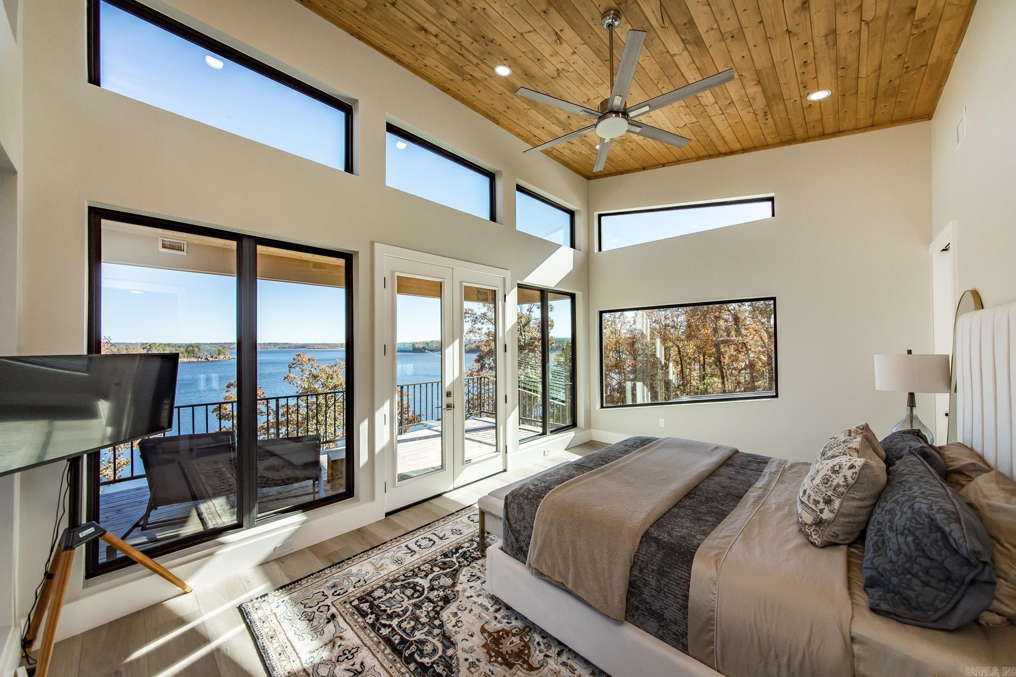 123 Sandelwood  Fairfield Bay, AR