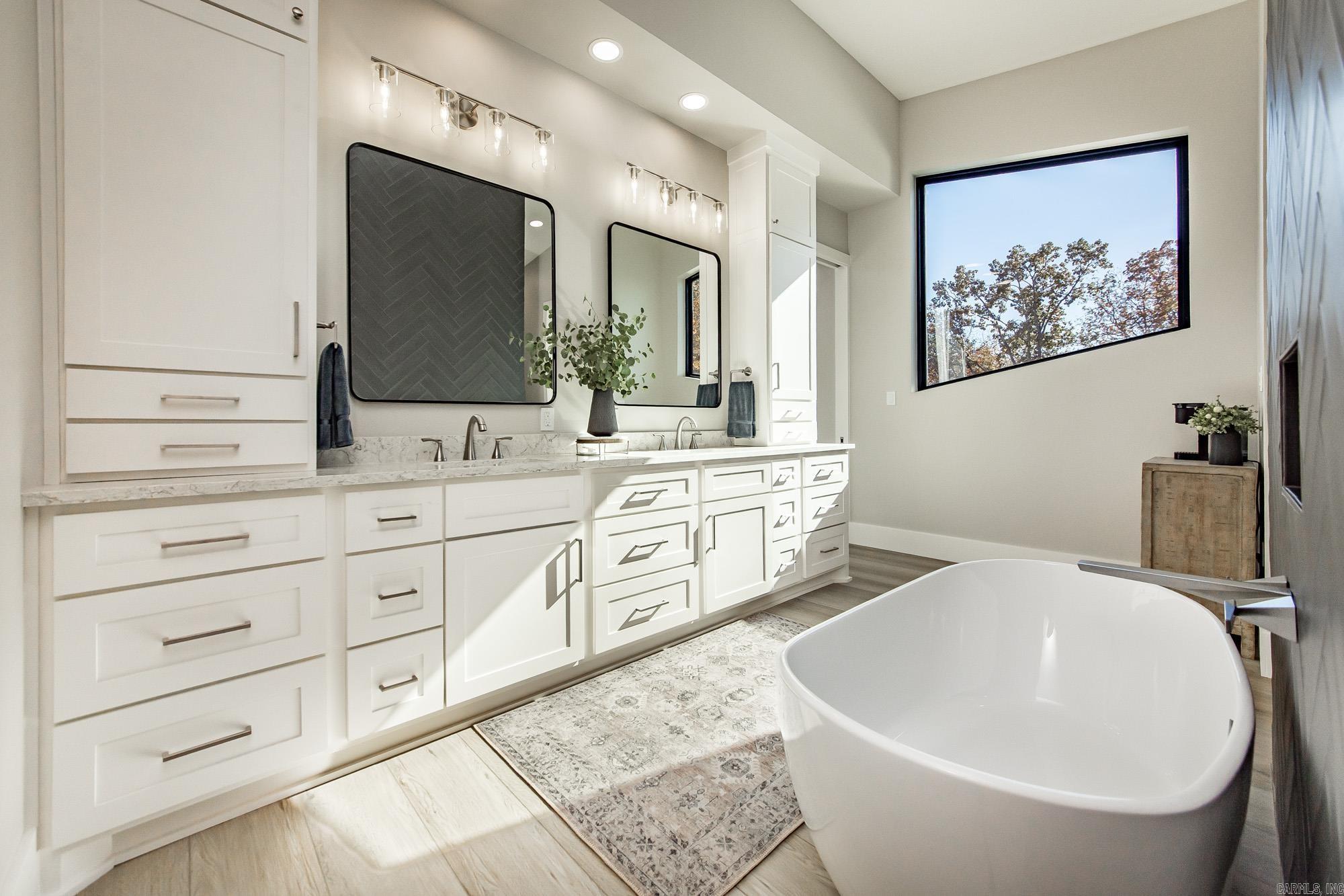 123 Sandelwood  Fairfield Bay, AR