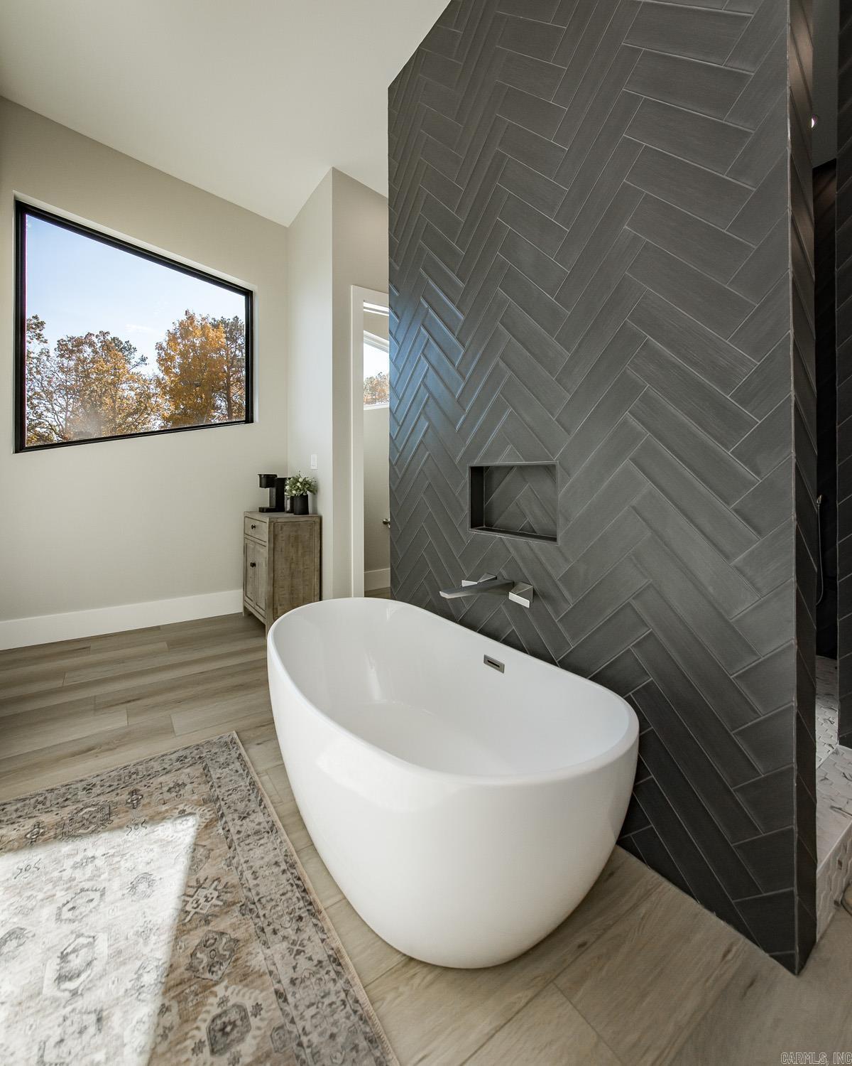 123 Sandelwood  Fairfield Bay, AR