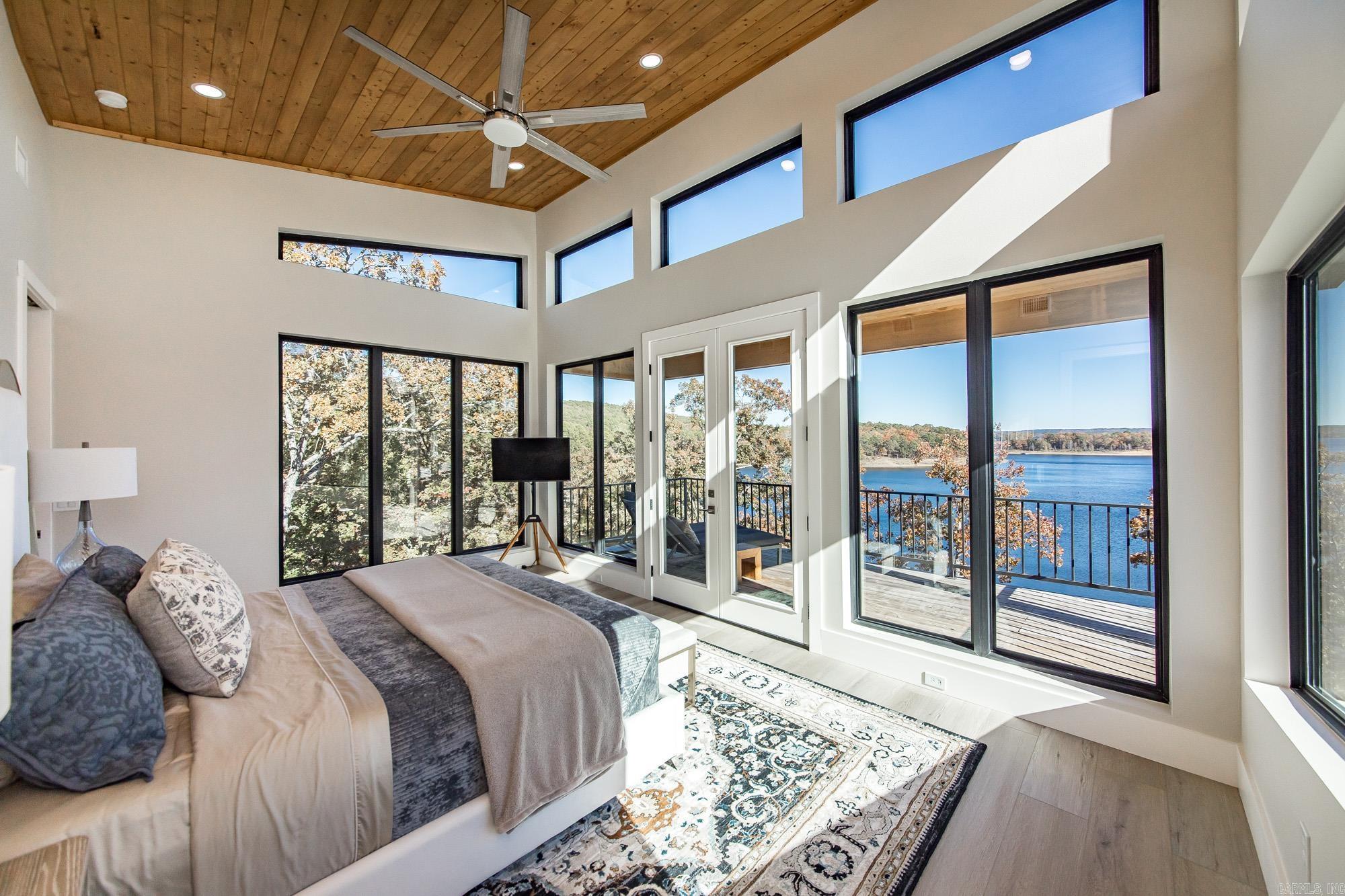 123 Sandelwood  Fairfield Bay, AR