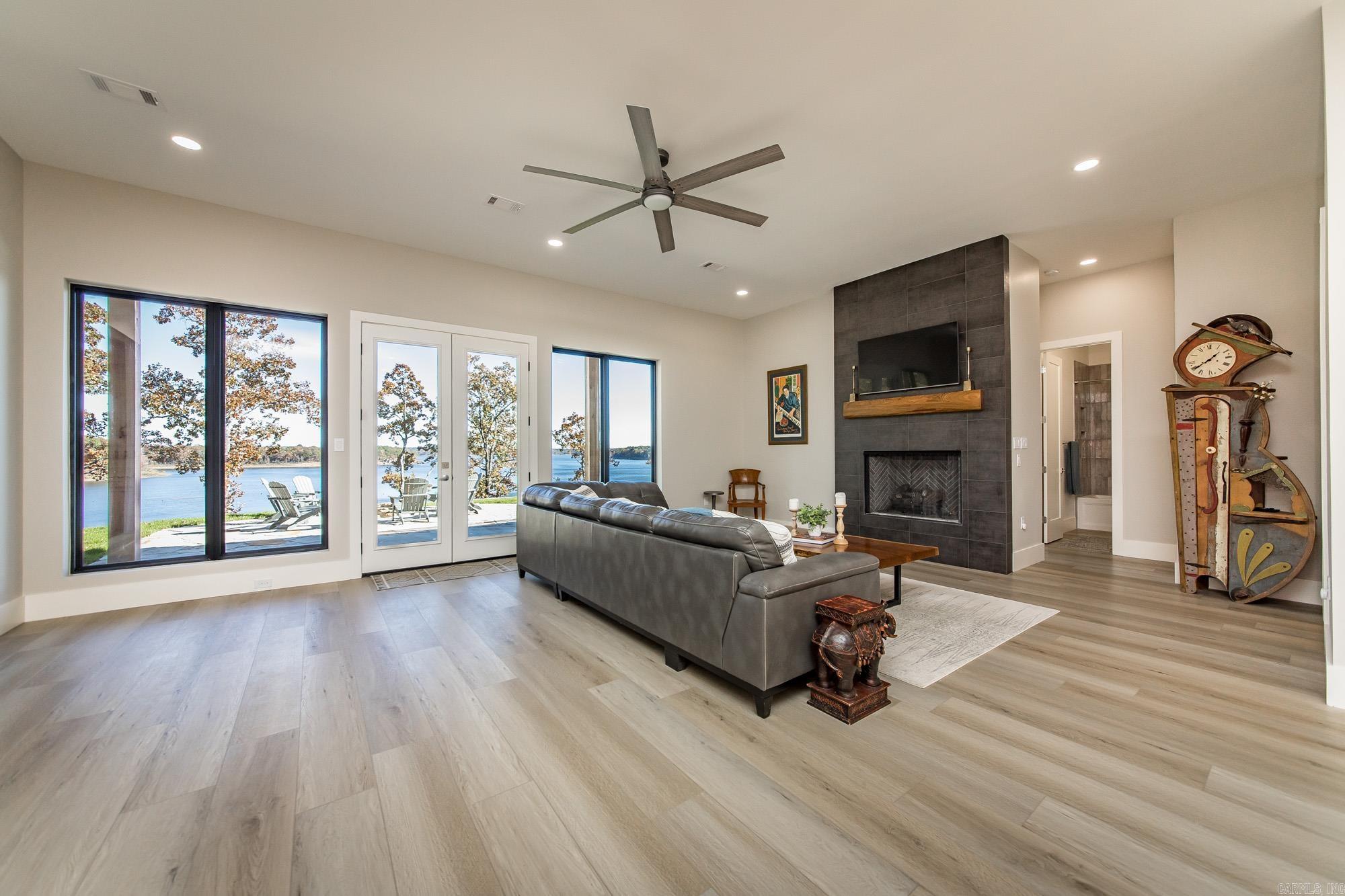 123 Sandelwood  Fairfield Bay, AR