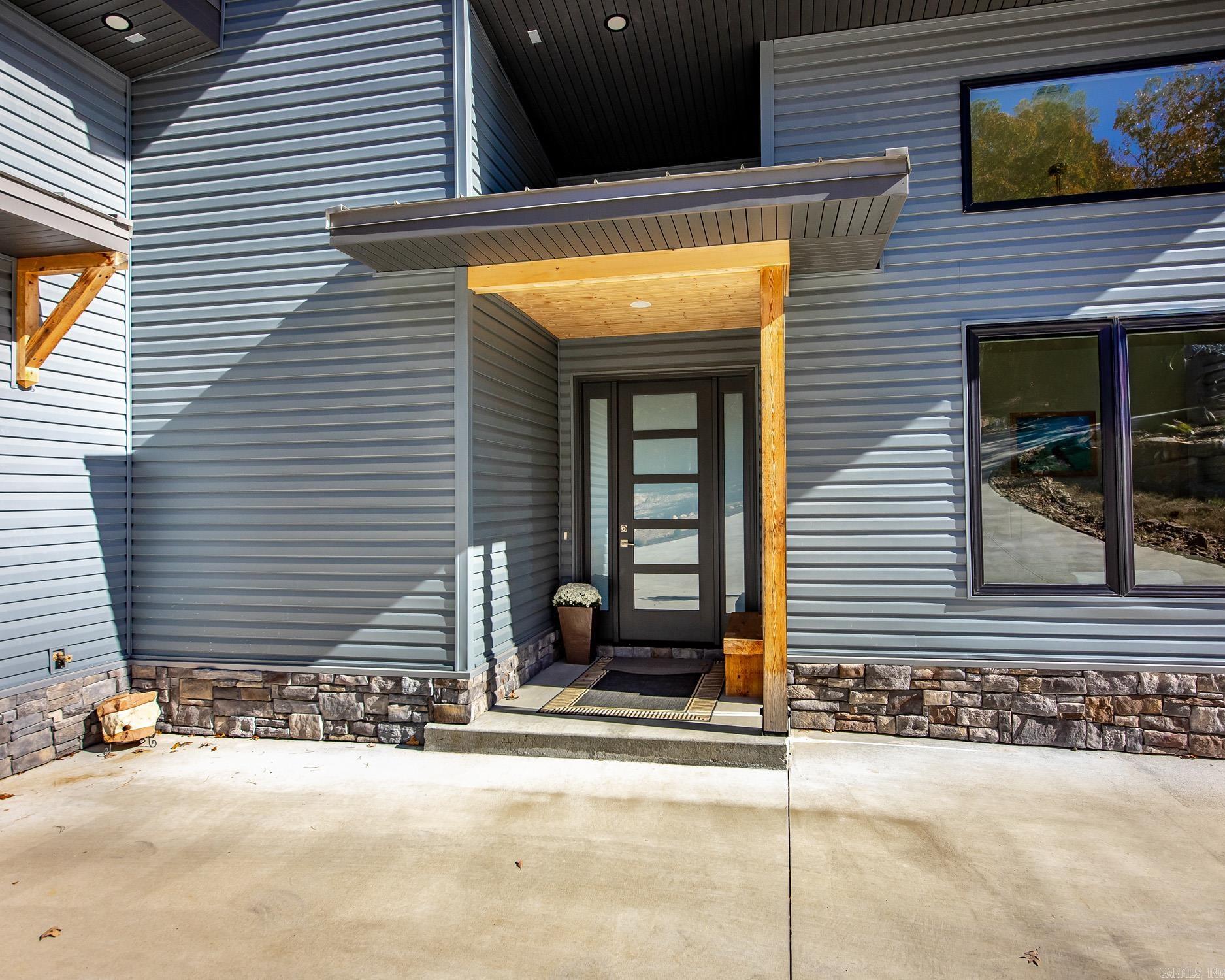 123 Sandelwood  Fairfield Bay, AR