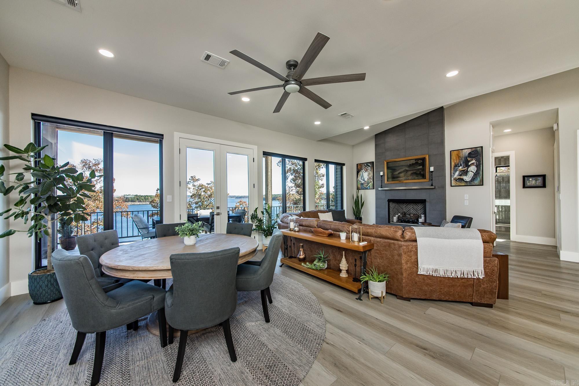 123 Sandelwood  Fairfield Bay, AR