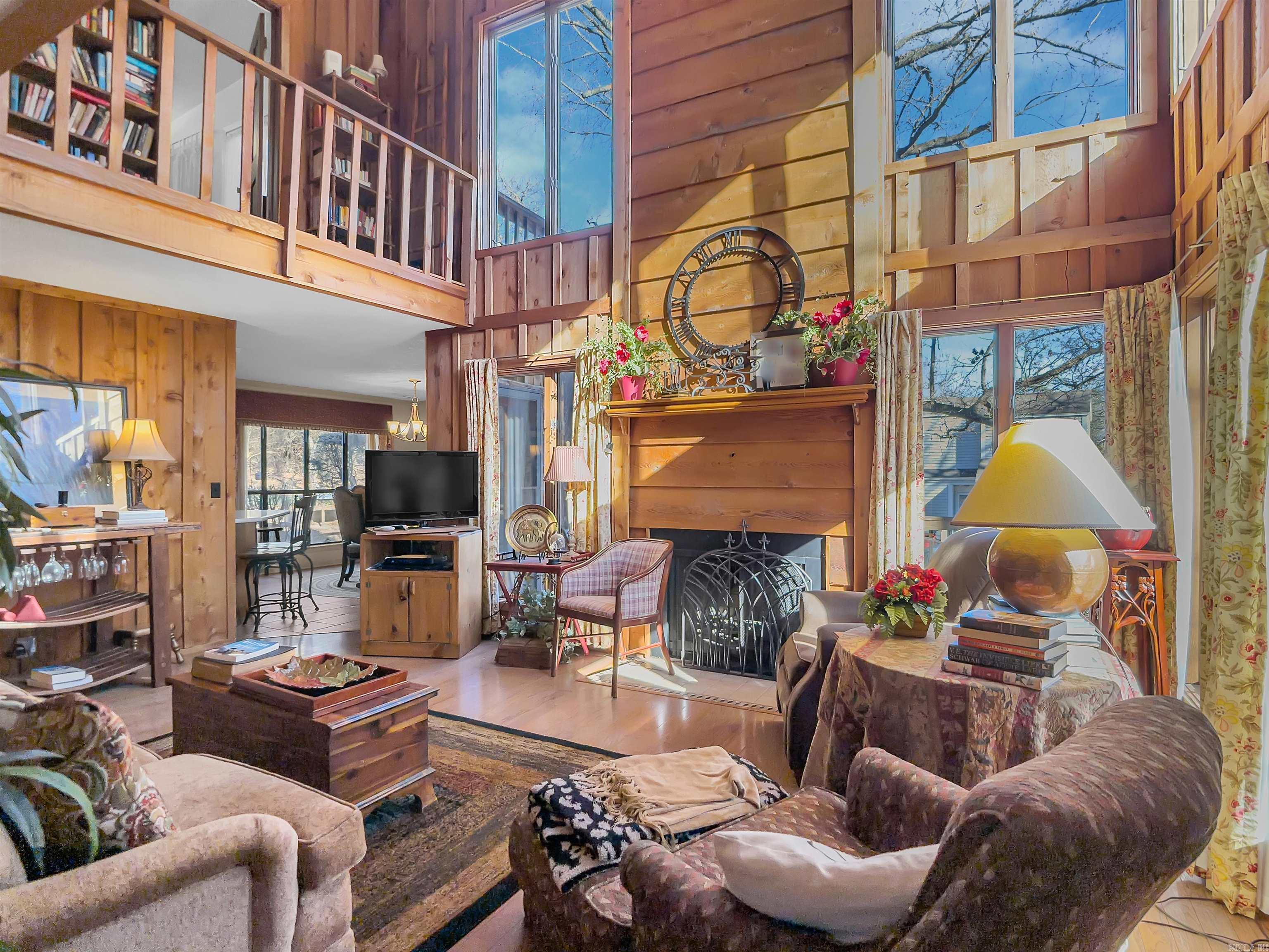 9 W Winthrop  Morrilton, AR