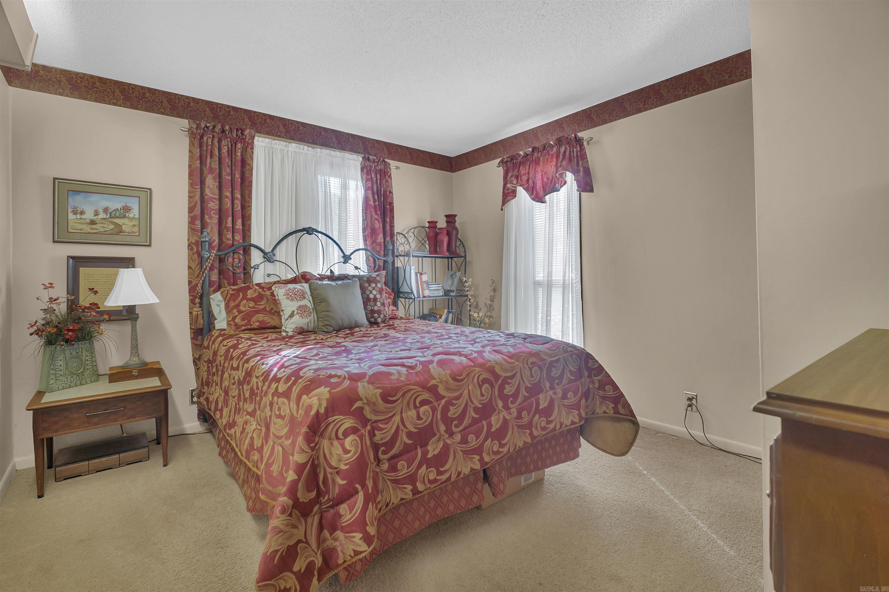 9 W Winthrop  Morrilton, AR