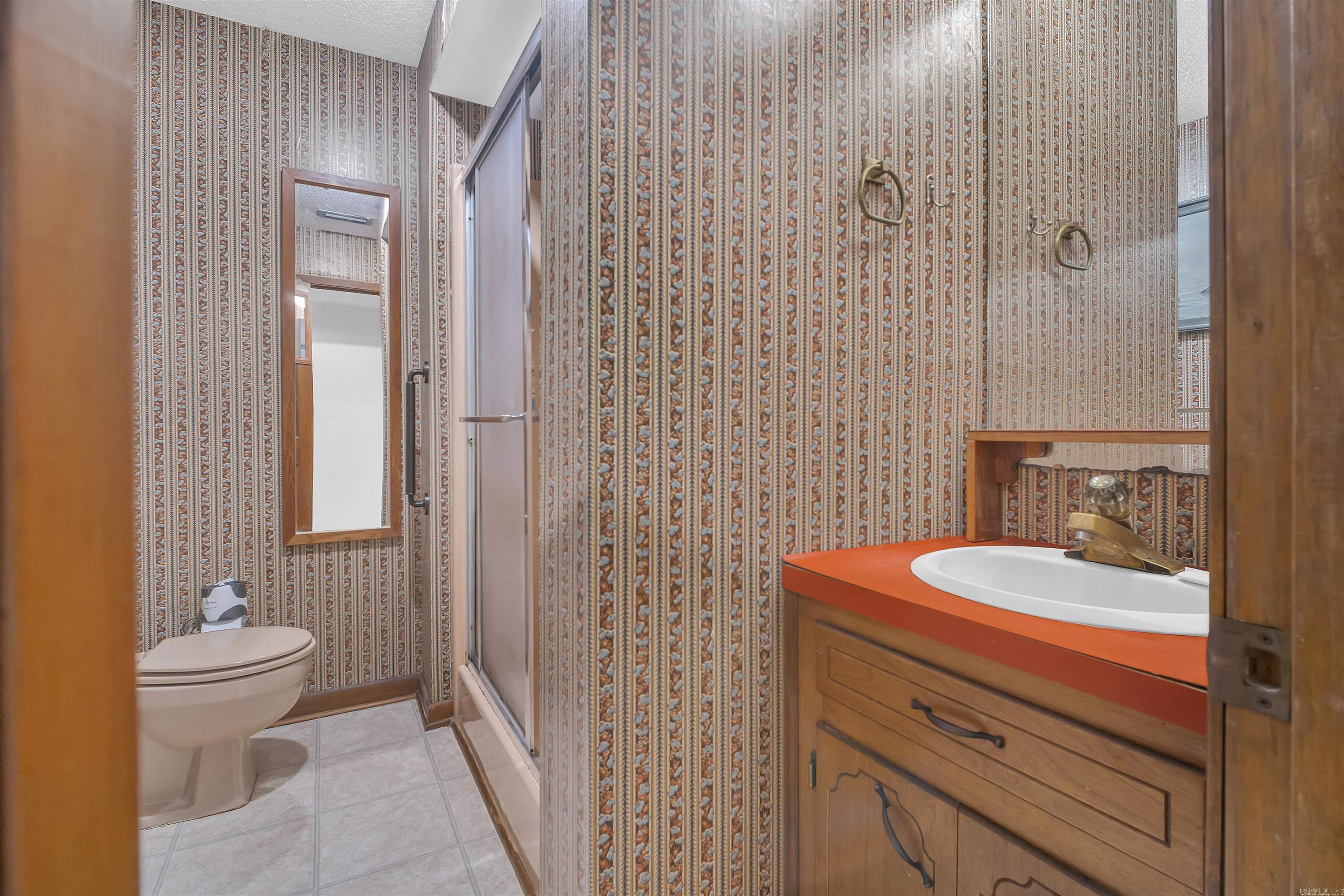 9 W Winthrop  Morrilton, AR