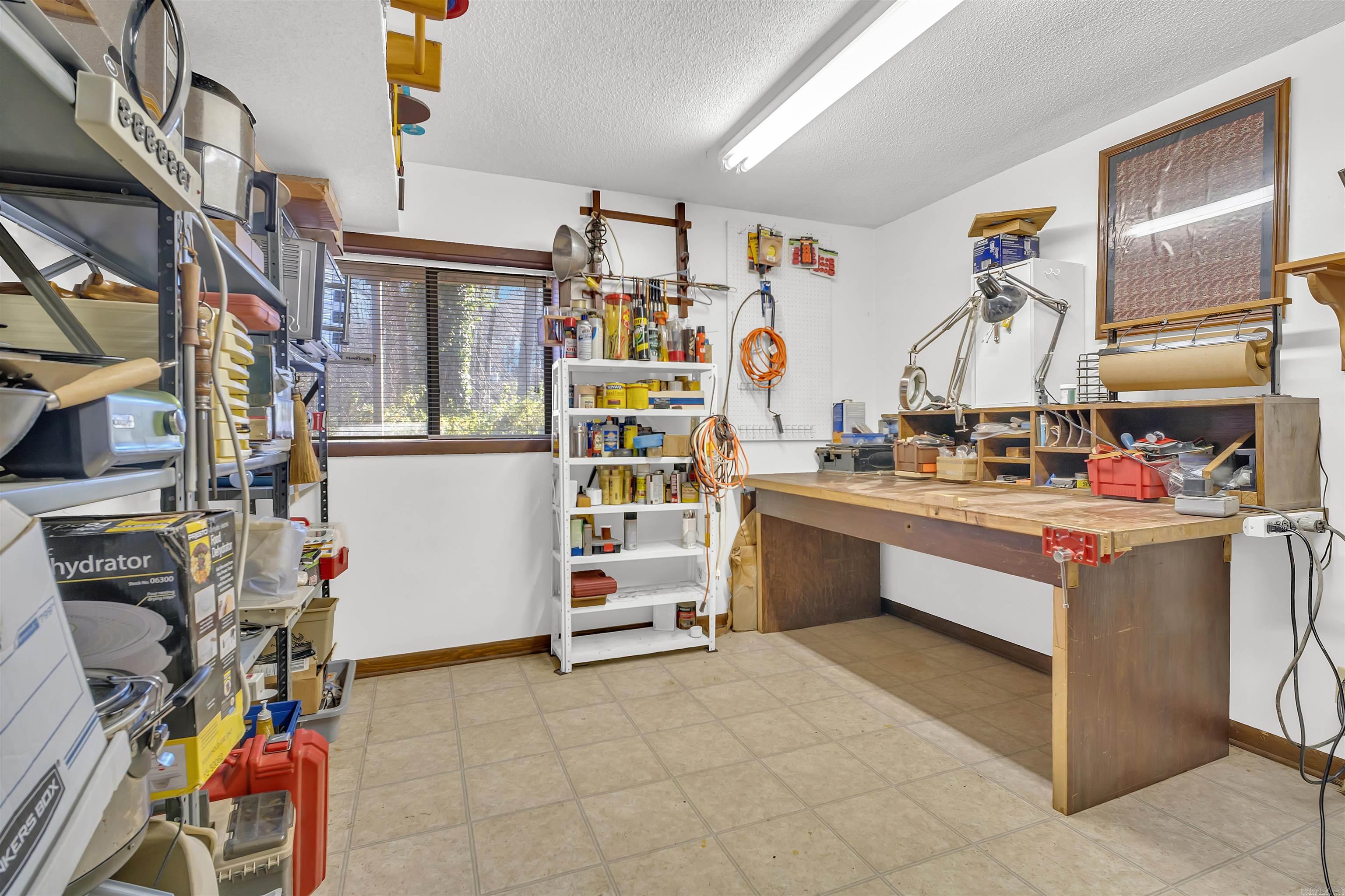 9 W Winthrop  Morrilton, AR