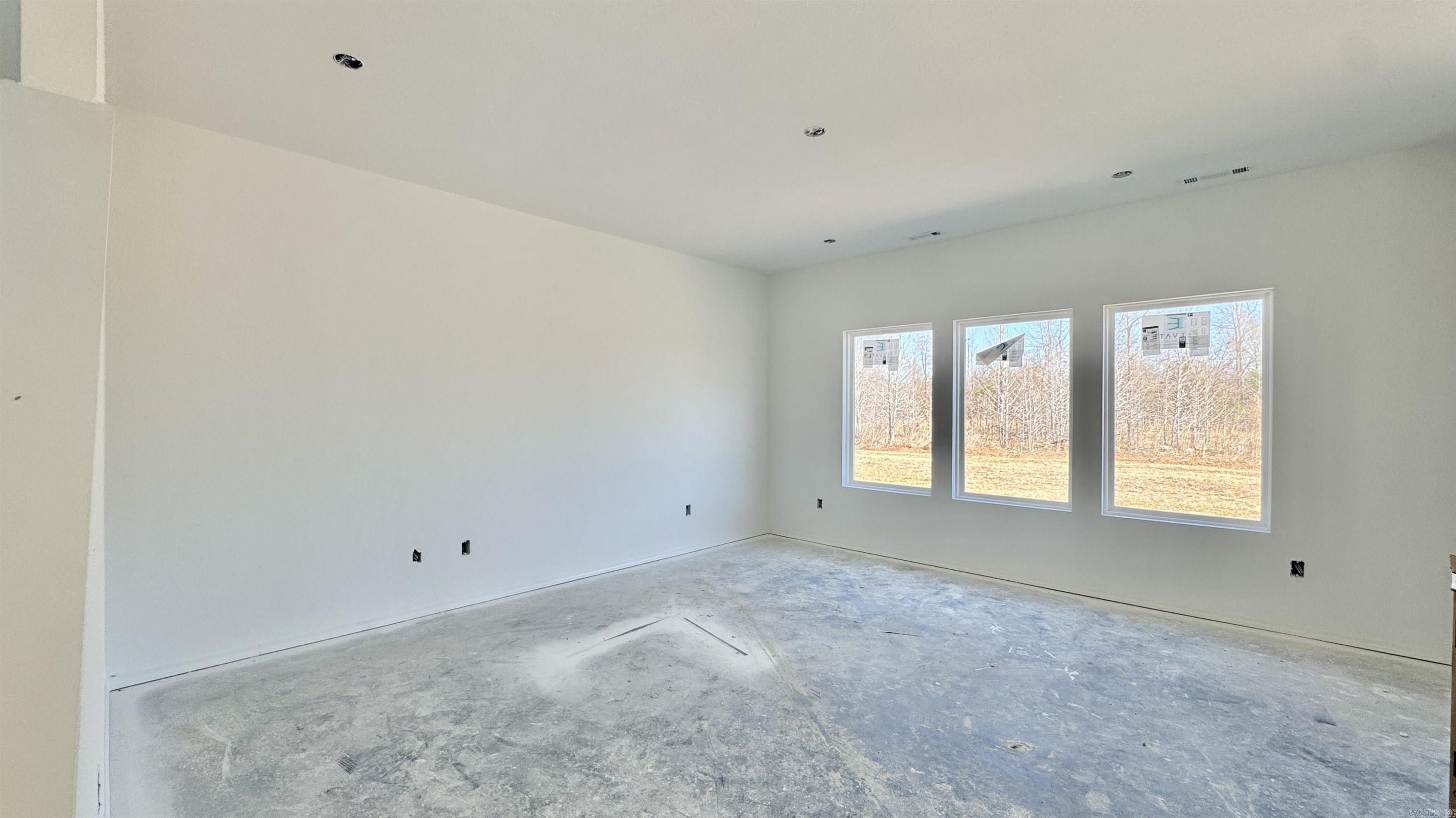 104 Sofia Drive Maumelle, AR 72113