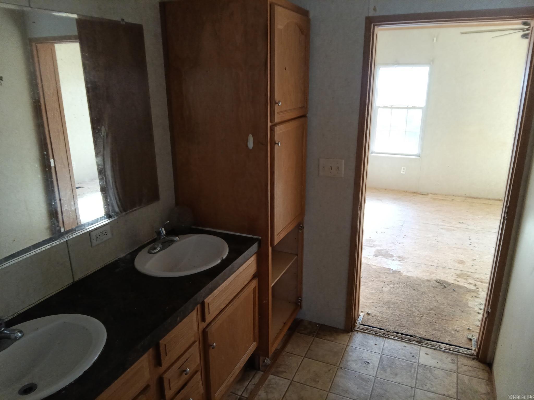 892 Blacksnake  Hot Springs National Park, AR