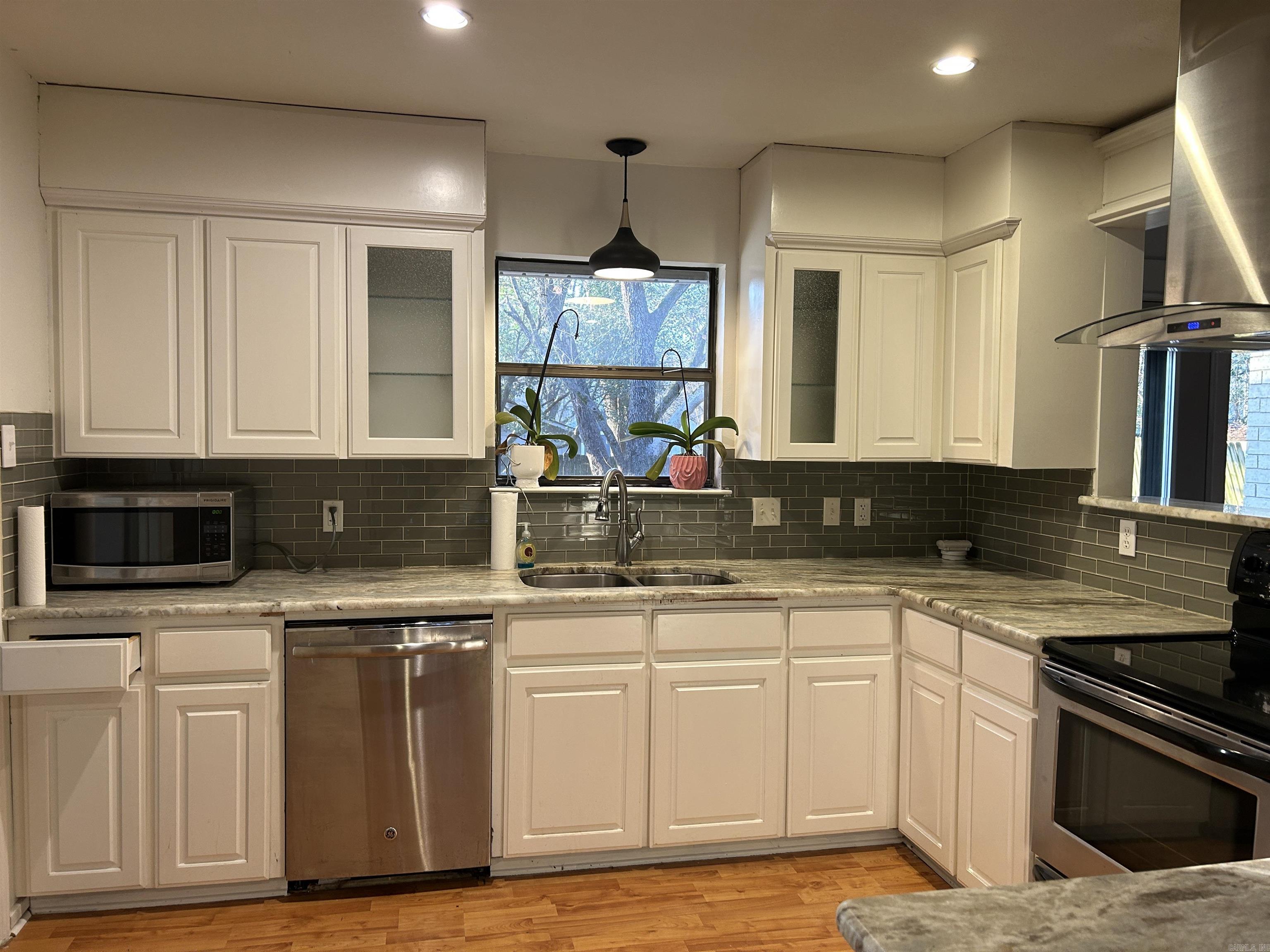 41 Tucker Creek  Conway, AR