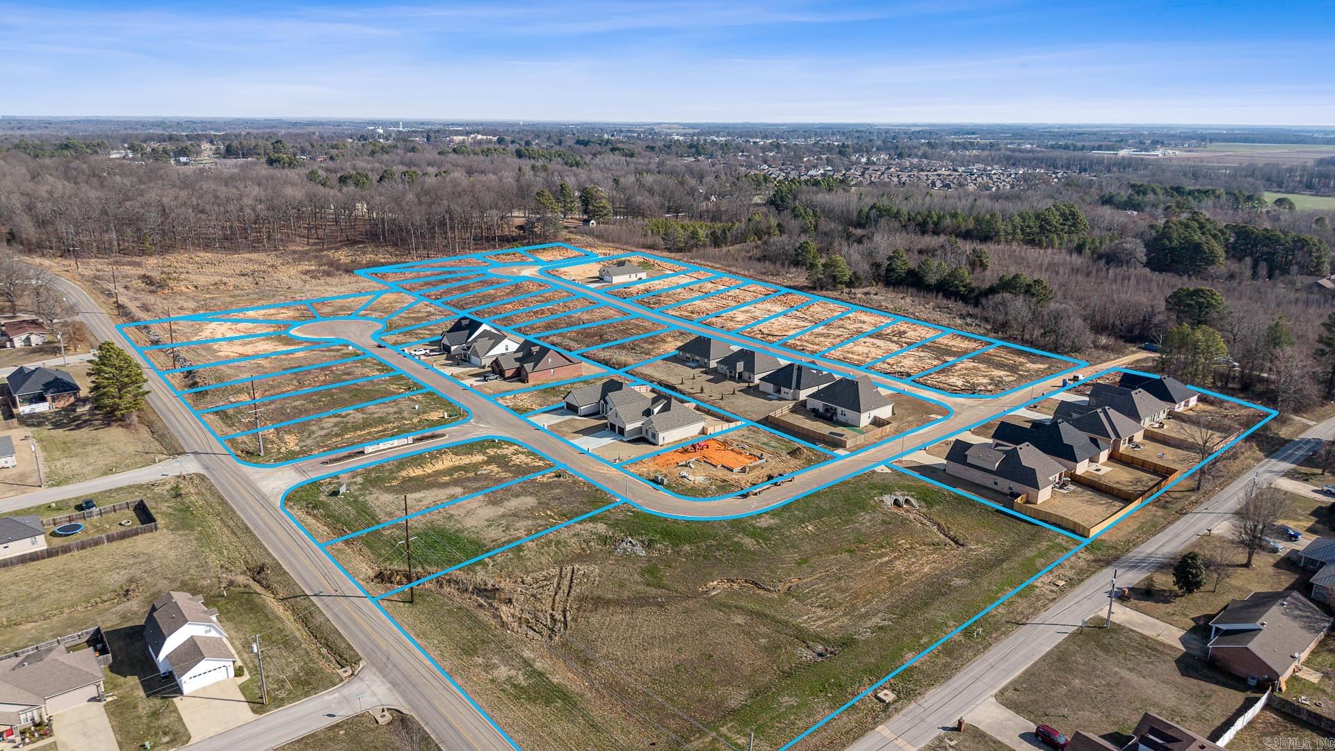 28 LOTS SIERRA HILLS SUBDVISION MULTIPLE LOTS PH 1 SIERRA HILLS SUB Paragould, AR