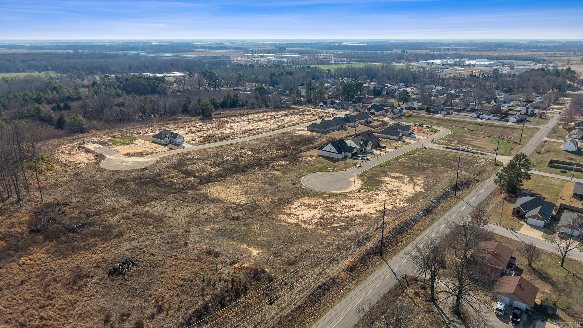 28 LOTS SIERRA HILLS SUBDVISION MULTIPLE LOTS PH 1 SIERRA HILLS SUB Paragould, AR